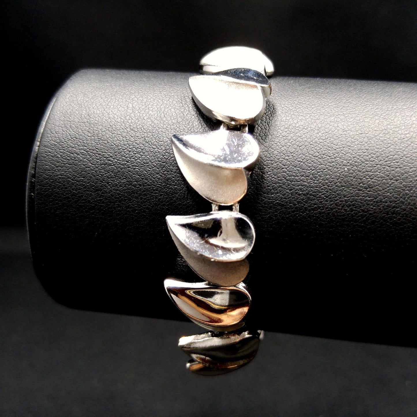 Crown Trifari Heart Leaves Bracelet, Rhodium Plated, 1960s Vintage Jewelry