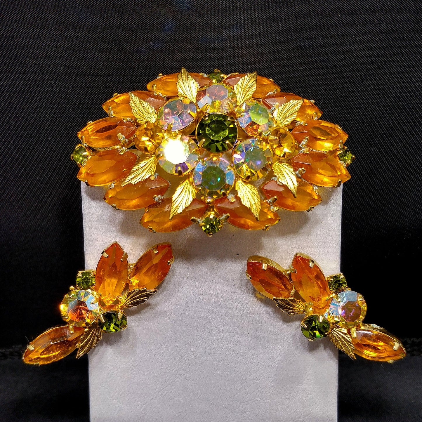 Light Topaz Green Rhinestone Brooch Earrings Set, Gold Plated, 1960s Vintage Jewelry