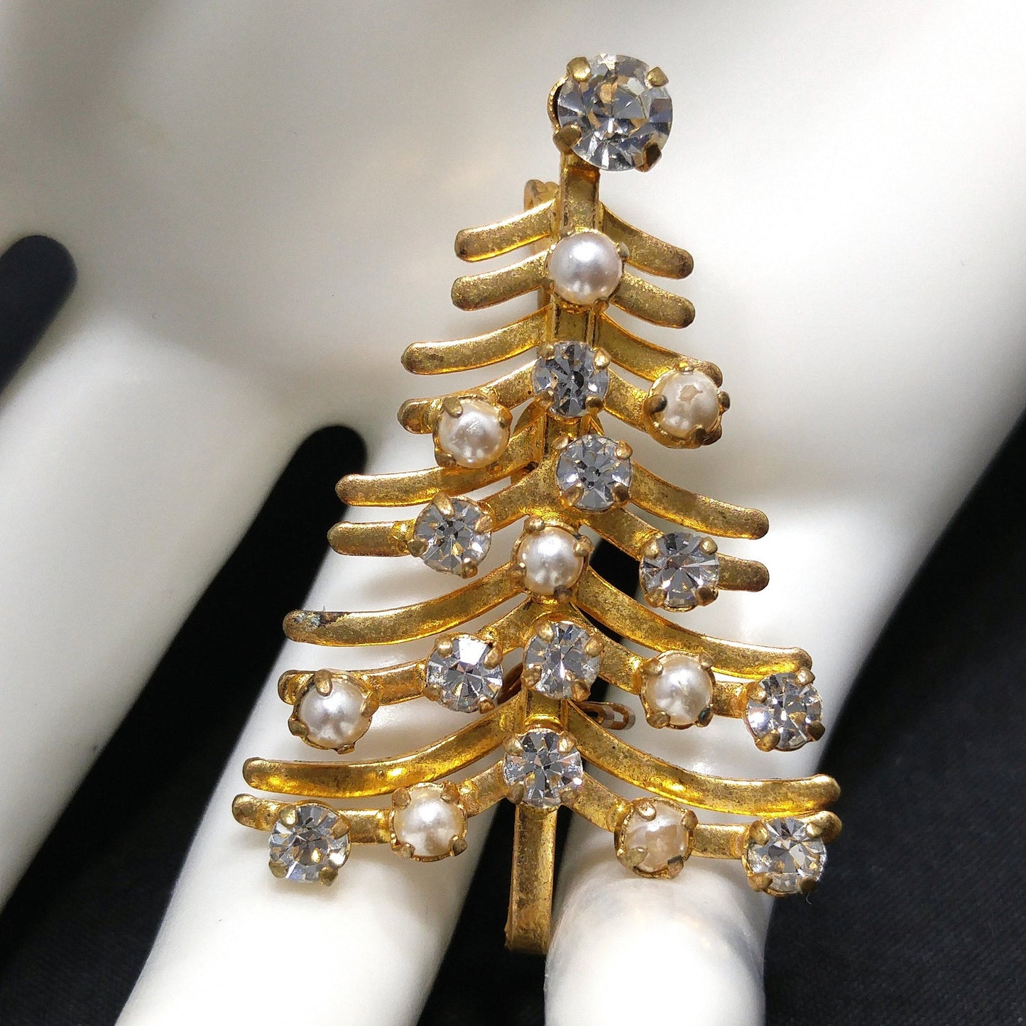 Austria Christmas Tree Brooch, Clear Rhinestones, Faux Pearls, 1960s Vintage Jewelry