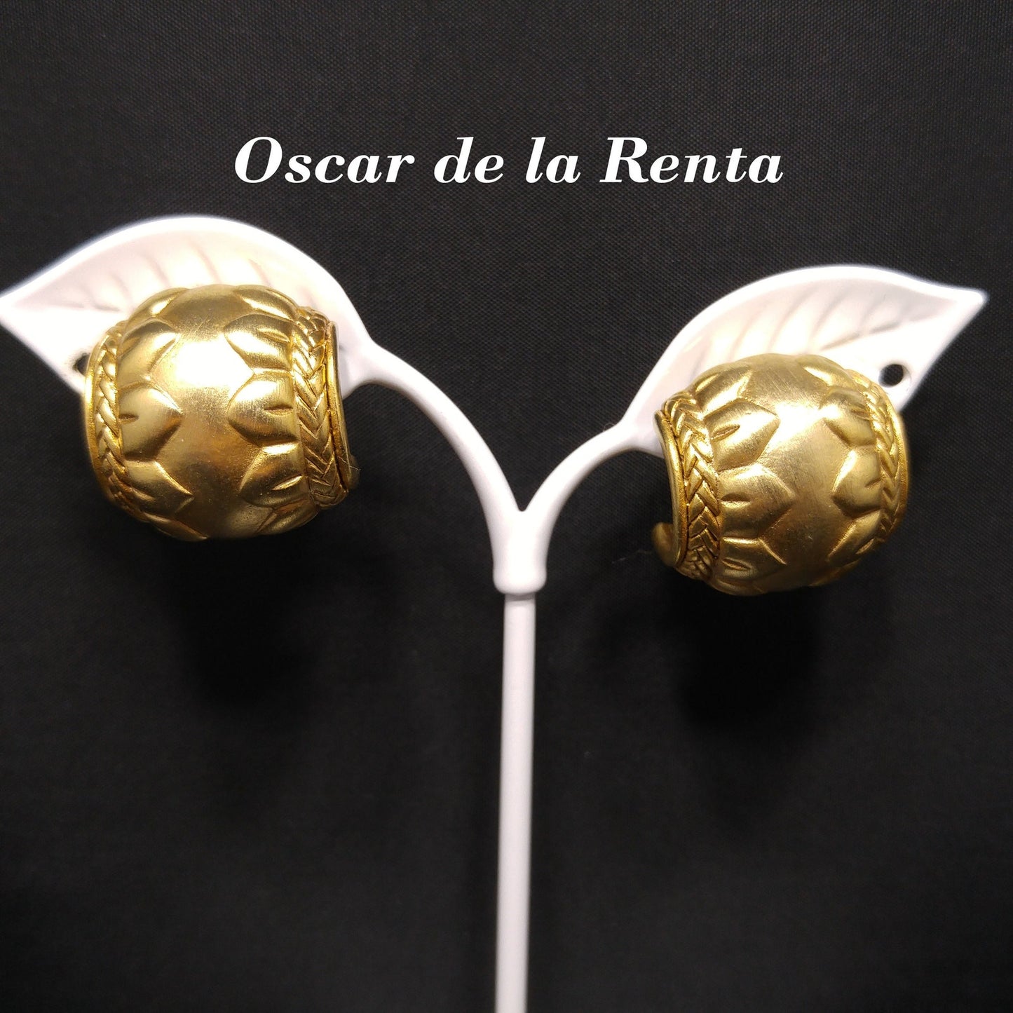 Oscar de la Renta Wide Clip Earrings, Gold Plate, 1980s Vintage Jewelry