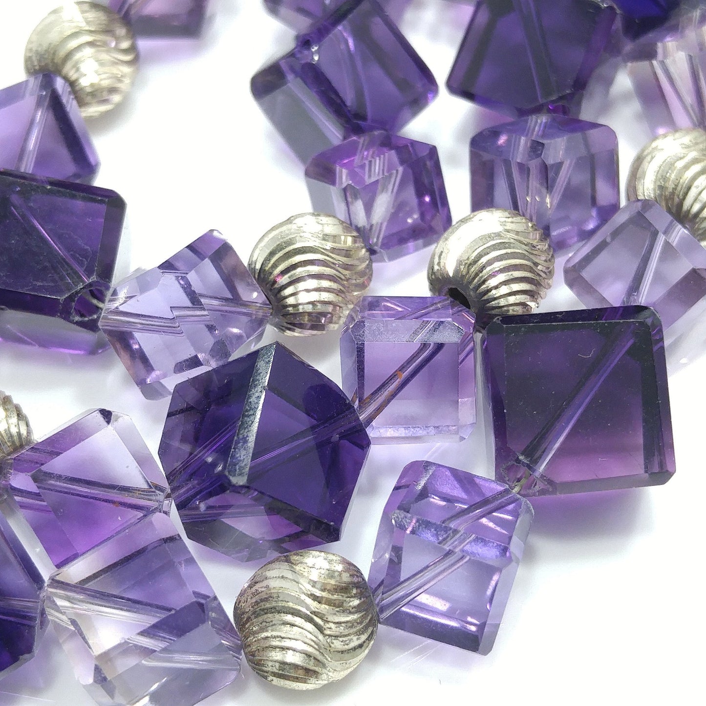 Vintage Amethyst Cube Bead Necklace – Light & Dark Purple Gemstones – 1990s