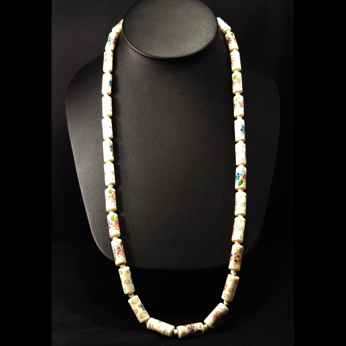 Vintage Chinese Imported Hand Knotted Beaded Necklace, 1960s Hand Painted