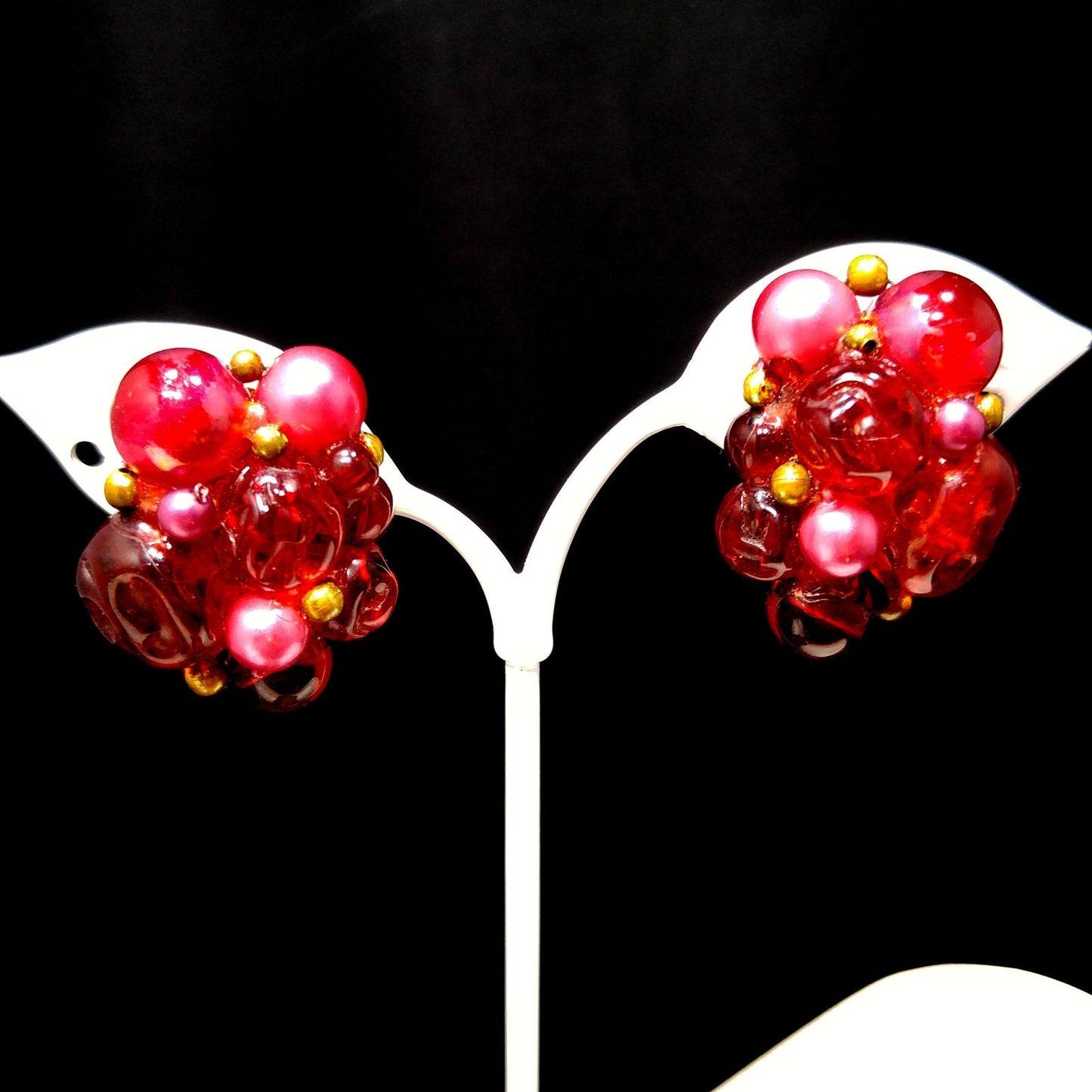Kramer Red Thermoset Beaded Bracelet & Earrings, 22K Gold Plated Bracelet, 1940s Vintage Jewelry