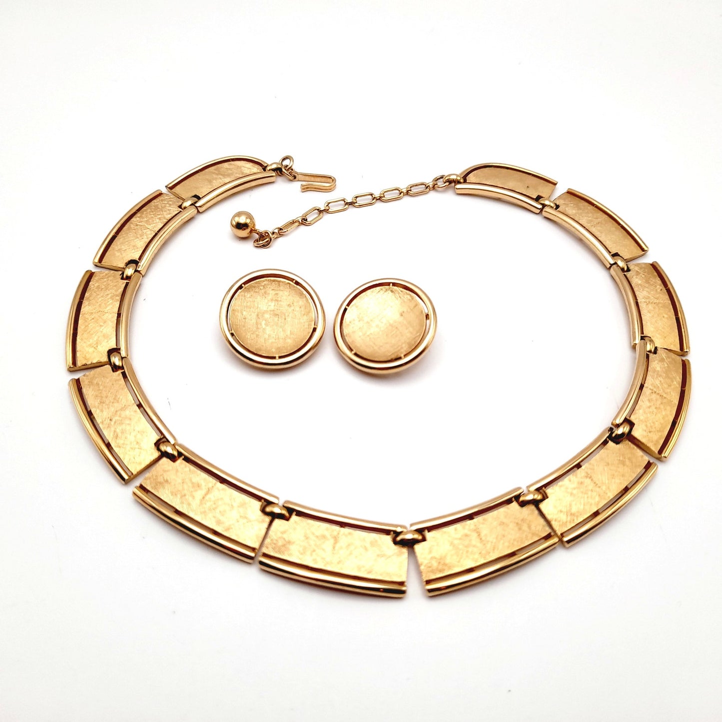 Vintage Trifari Satin Finish Gold Plated Choker Clip Earrings Set