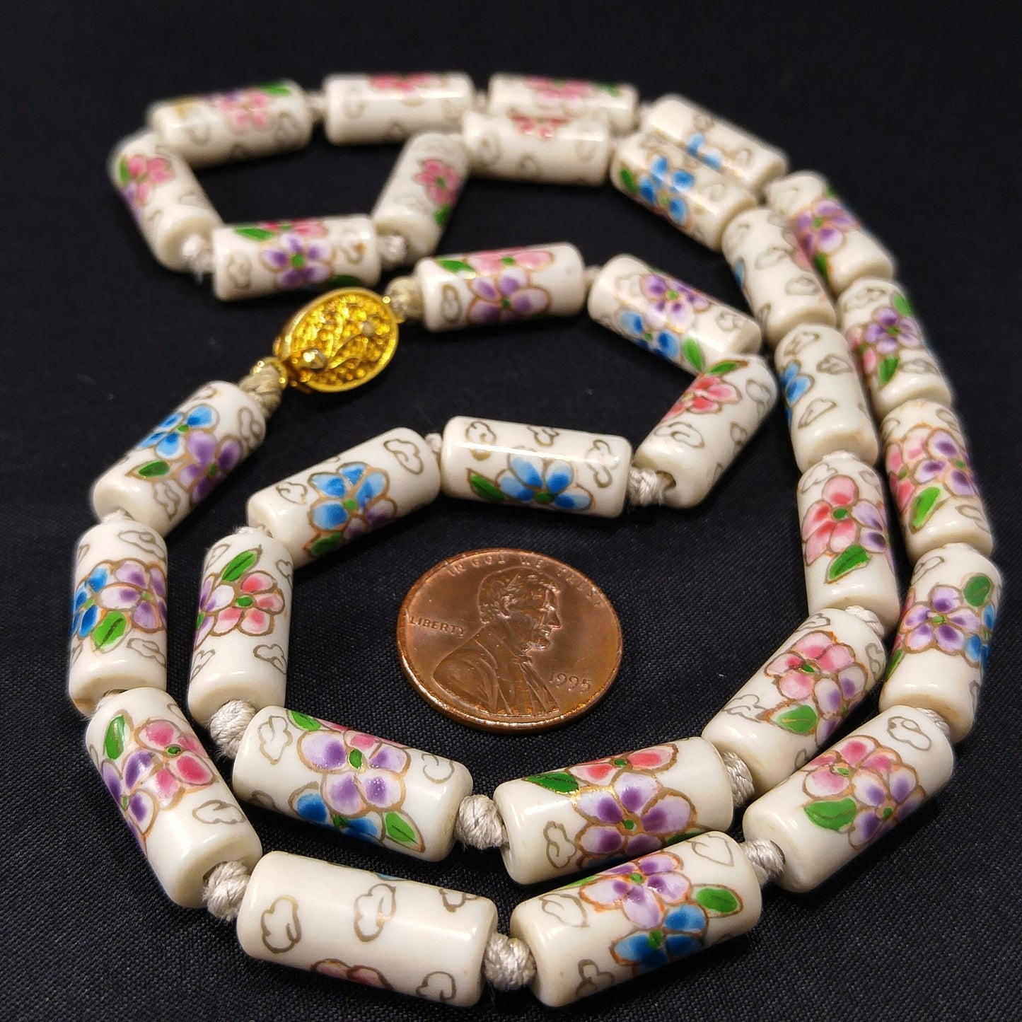 Vintage Chinese Imported Hand Knotted Beaded Necklace, 1960s Hand Painted