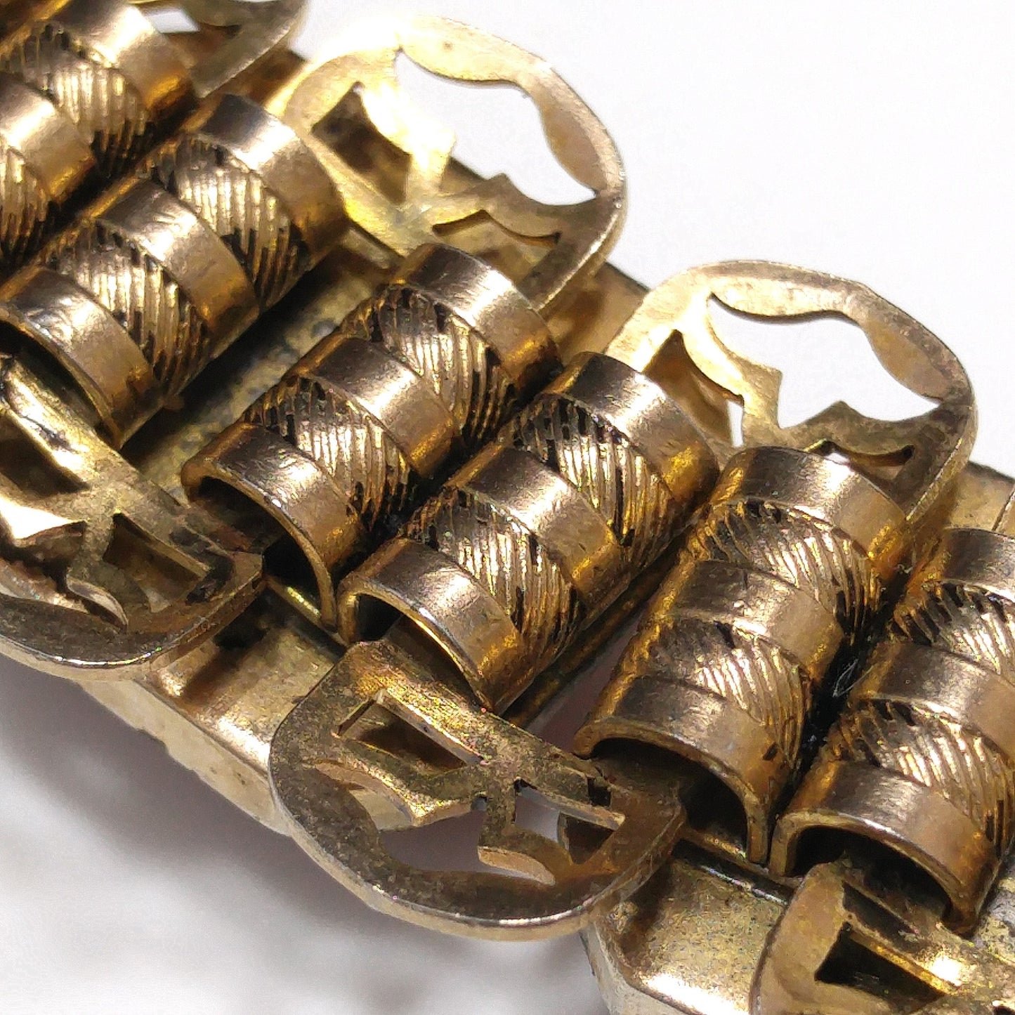 Book Chain Brown Art Glass Bracelet, Victorian Revival, Gold Plated, 1950s Vintage Jewelry