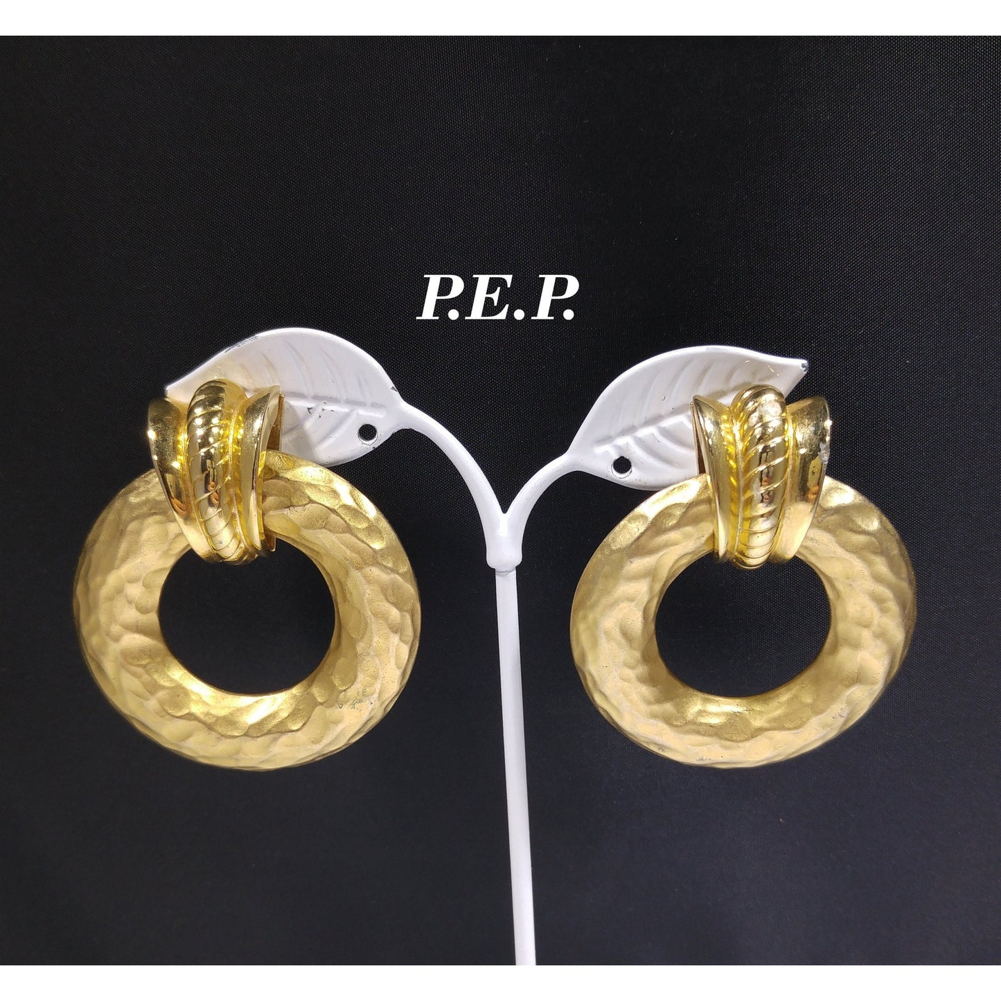 Edwin Pearl Large Runway Post Earrings, Hammered Gold Plate, 1980s Vintage Jewelry