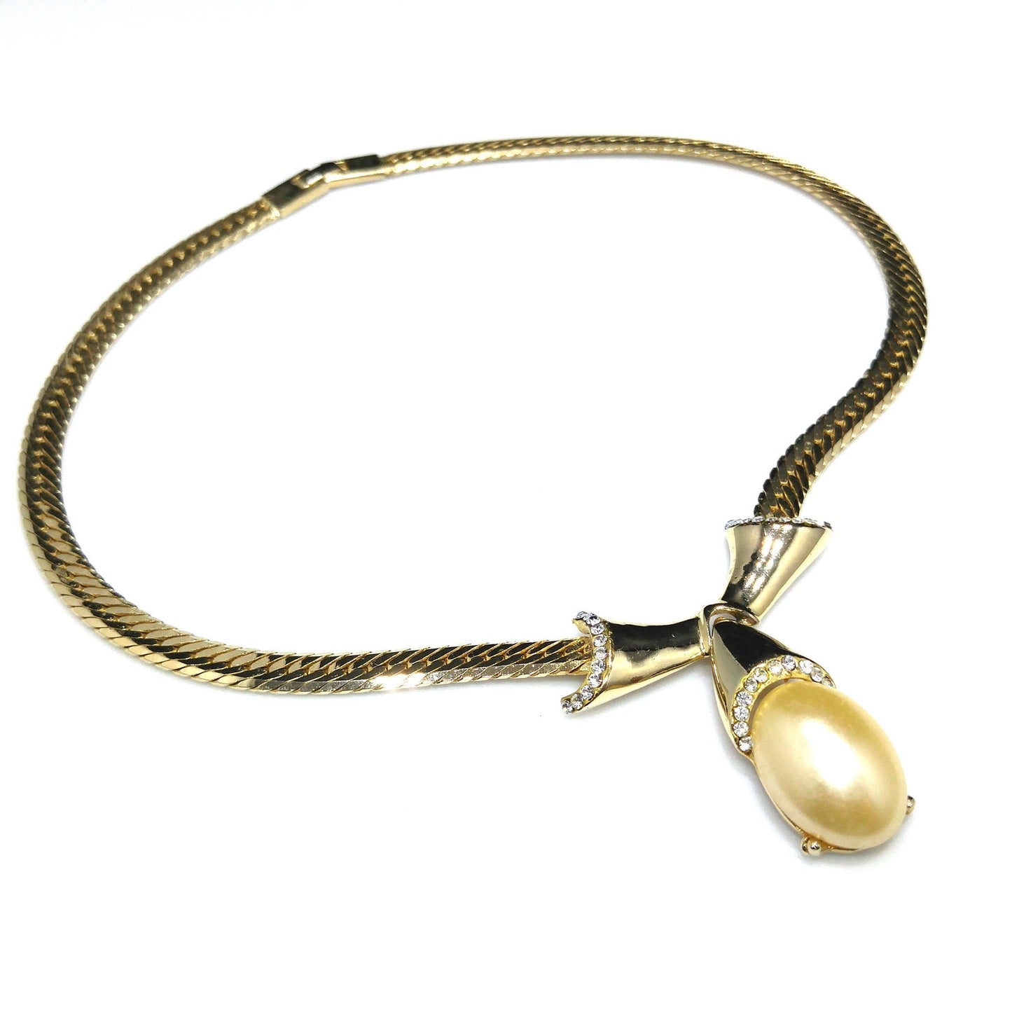 White Pearled Cabochon Pendant Necklace, Gold Plated Chain, 1980s Vintage Jewelry