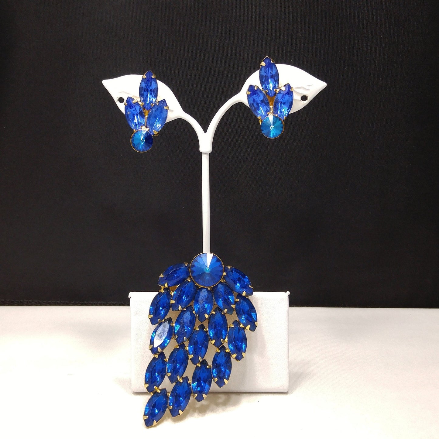 Mid Century Blue Rivoli Brooch & Earrings, Gold Plated, 1960s Vintage Jewelry