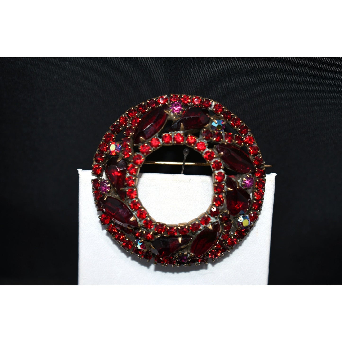 Vintage Weiss Red Rhinestone Domed Wreath Brooch, Aurora Borealis, Antique Gold Plated, 1950s