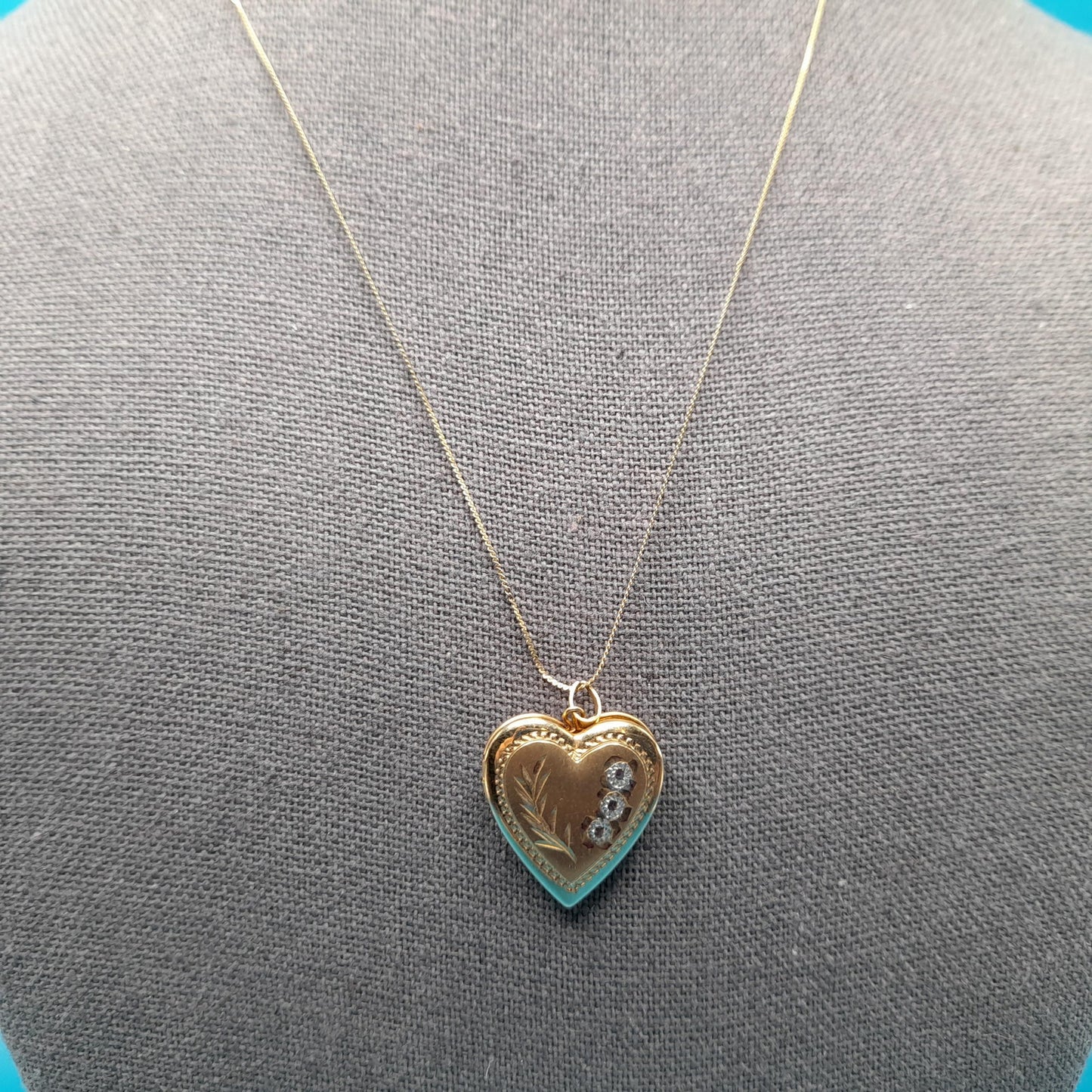 Vintage 14K Gold Filled Locket Chain Necklace, Photo Locket, 1950s Jewelry