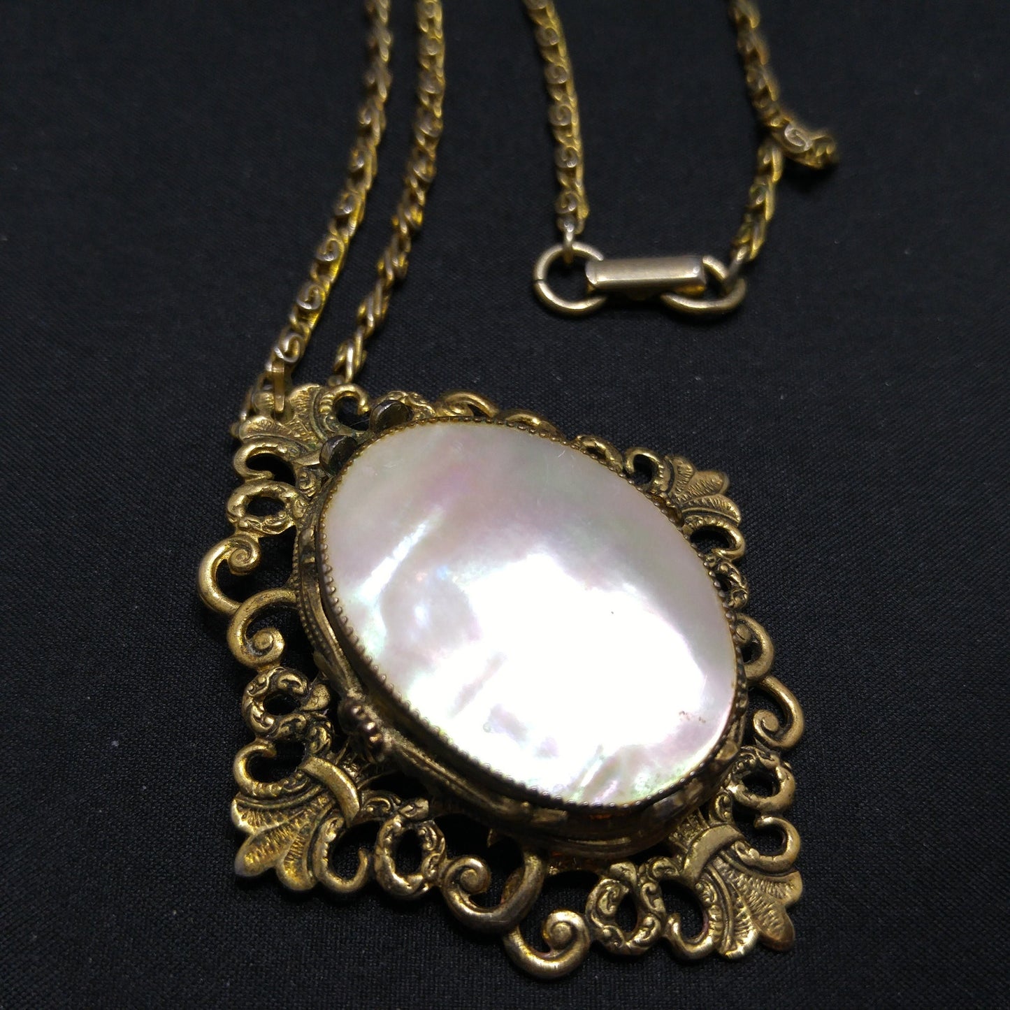 Whiting & Davis MOP Pendant Necklace Clip Earrings Set, 1950s Vintage Jewelry