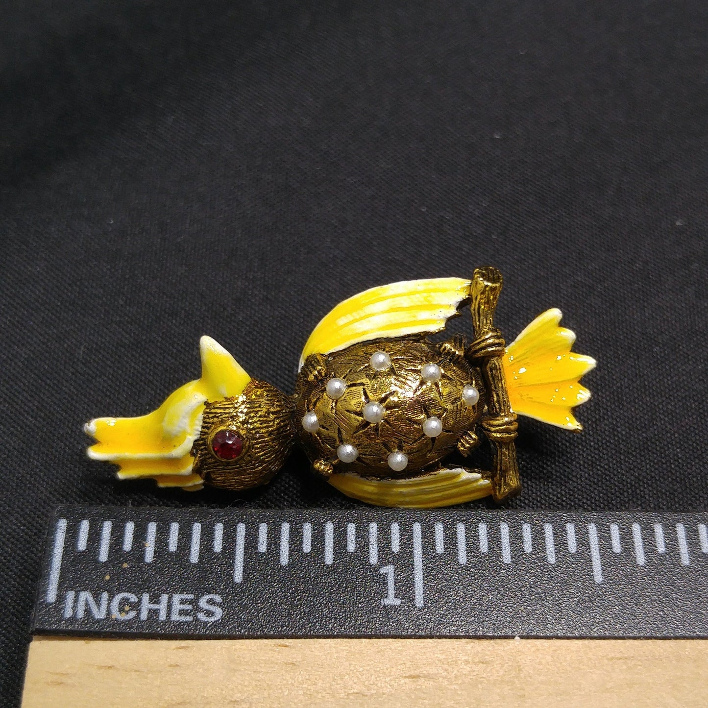 Vintage Weiss Yellow Enamel Bird Brooch, Faux Pearls, 1940s