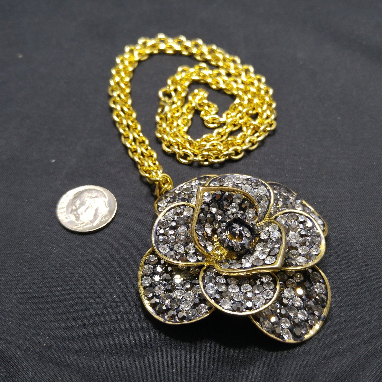 Austrian Crystal Flower Pendant Necklace, Gold Plated, 1980s Vintage Jewelry