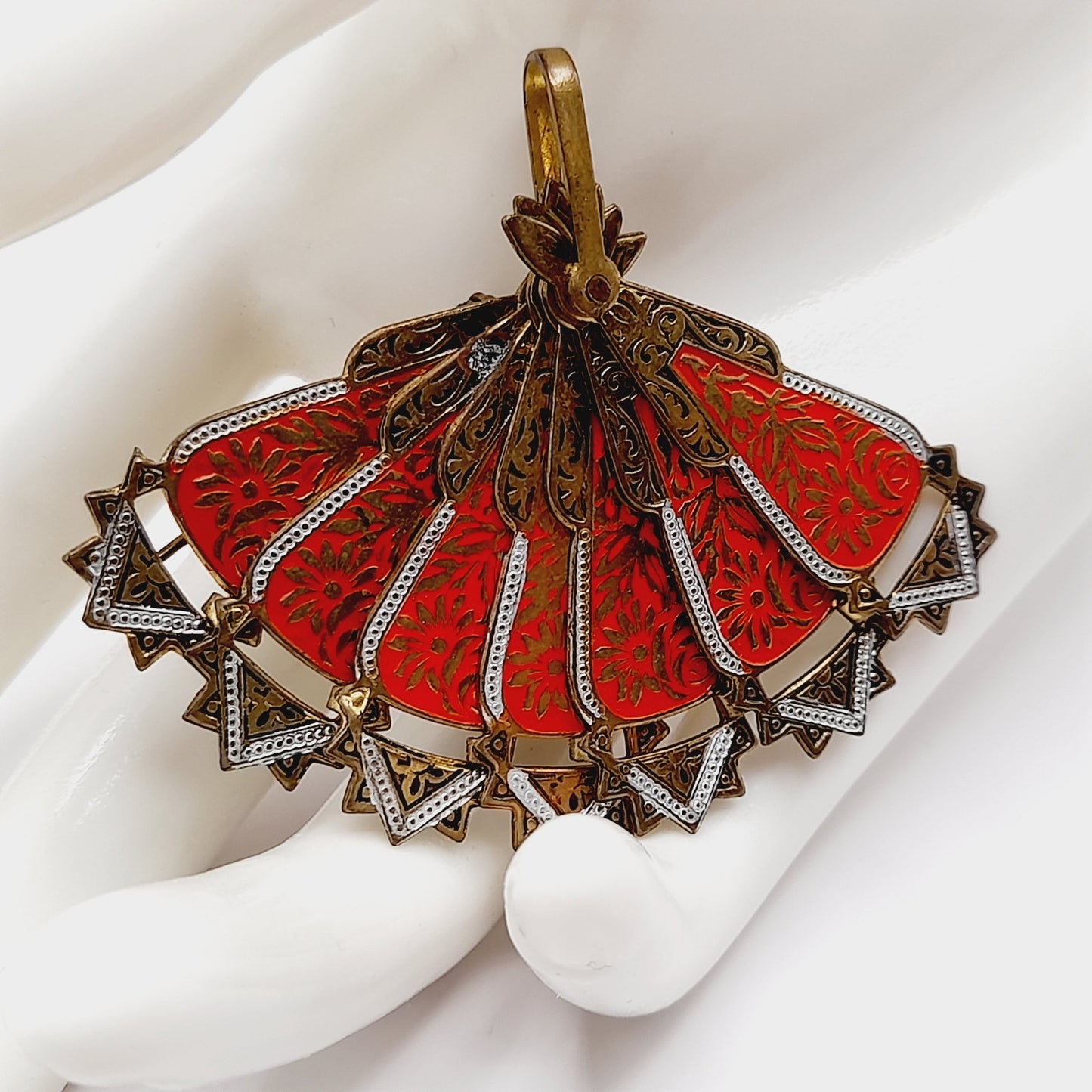 Vintage Spanish Damascene Articulated Fan Brooch Pin Pendant - Signed SPAIN - Black Gold Inlay Jewelry