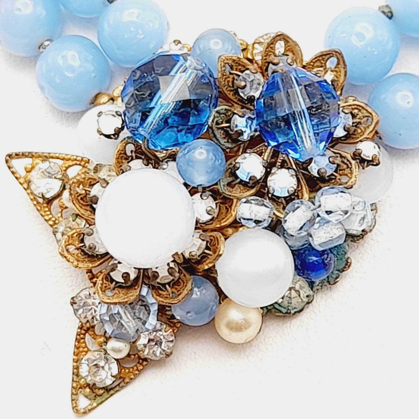 Vintage 1940s Unsigned Hattie Carnegie Style Blue Glass Necklace