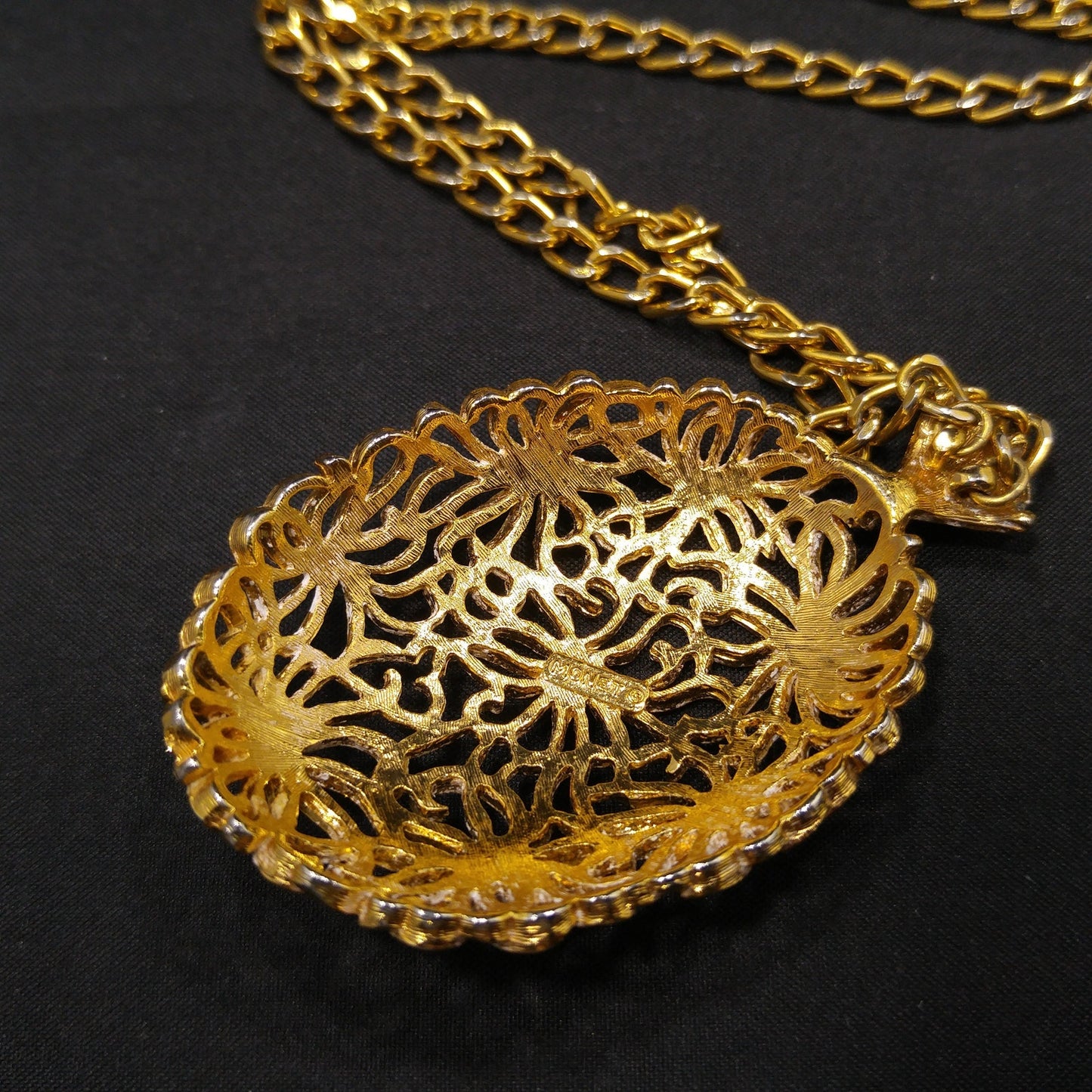 Monet Floral Filigree Pendant Necklace, Gold Plated, 1970s Vintage Jewelry