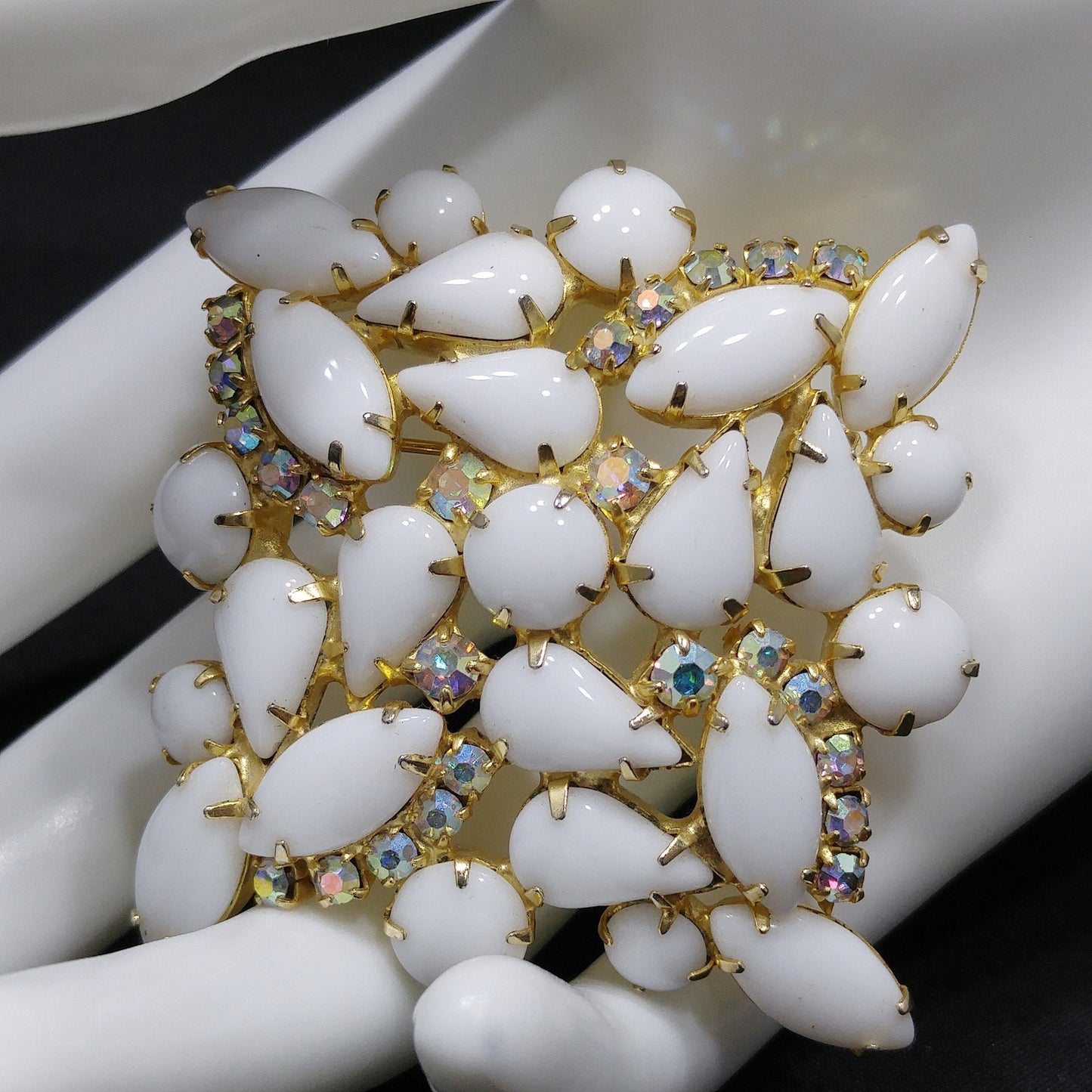 White Milk Glass AB Rhinestones Brooch, Aurora Borealis, Gold Plated, 1960s Vintage Jewelry