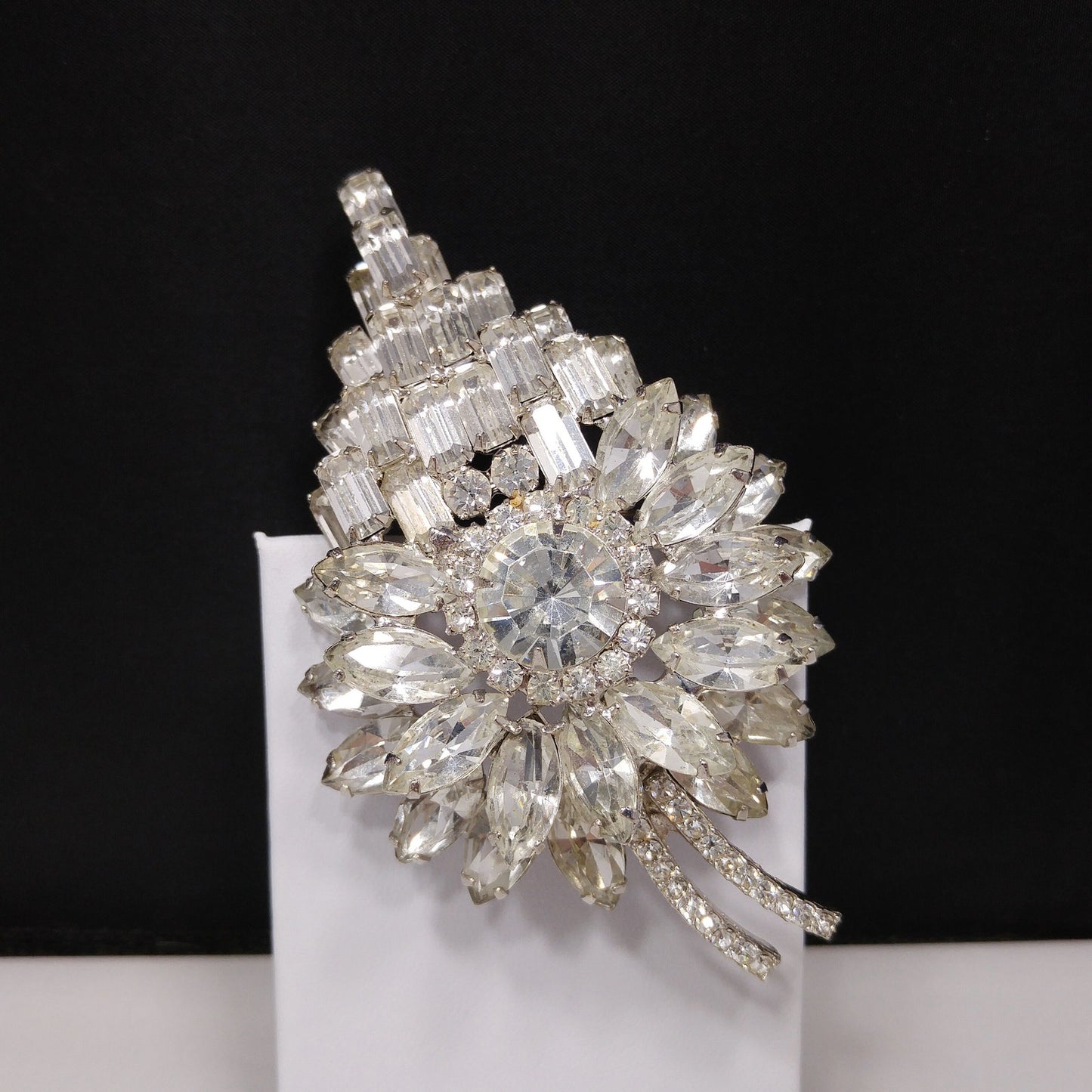 Juliana Heirloom Large Clear Rhinestone Brooch, D & E Jewelry, Rhodium Plated, Wedding