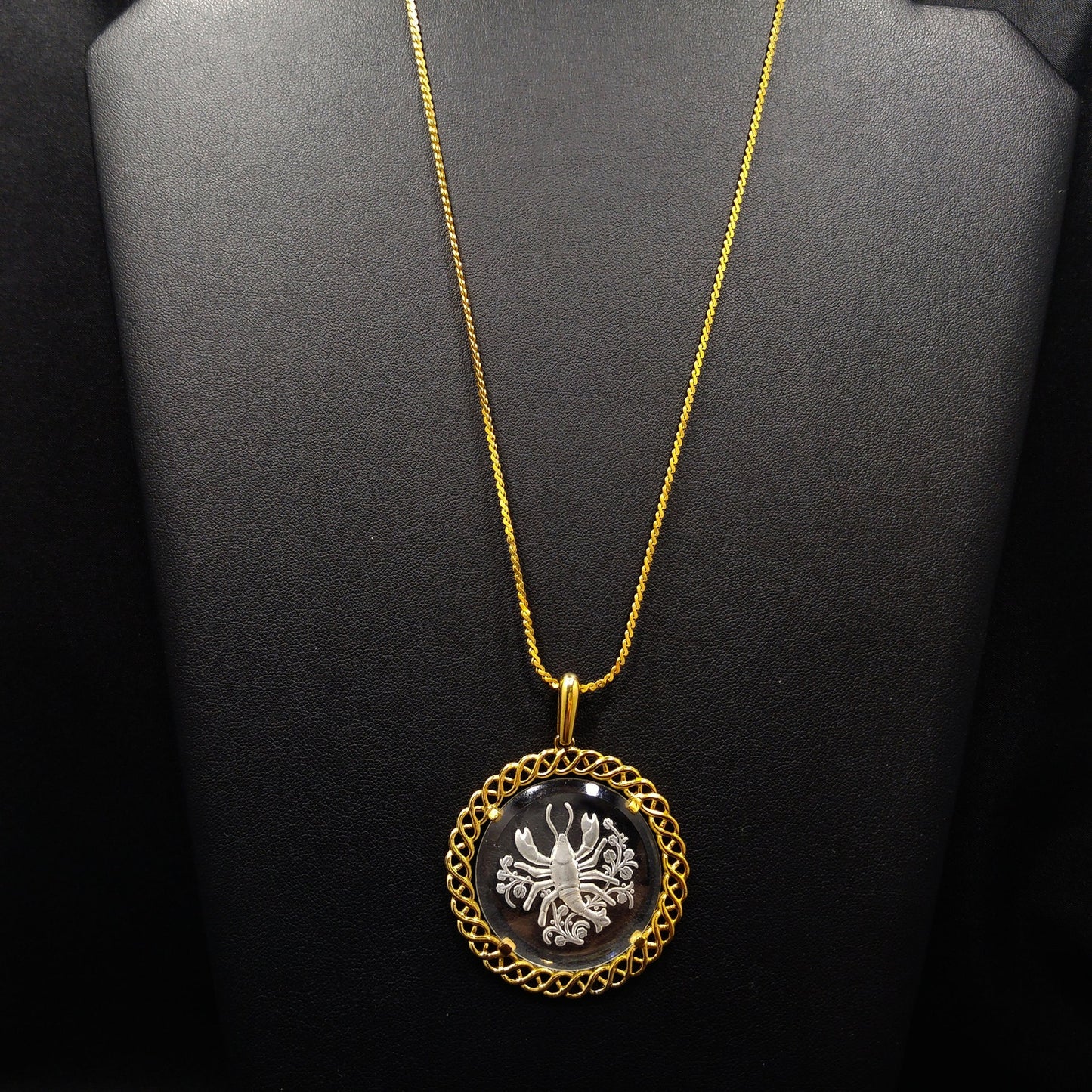 Vintage Crown Trifari Zodiac "Cancer" Necklace, Glass Intaglio Crab, Gold Plated, 1960s Vintage Jewelry