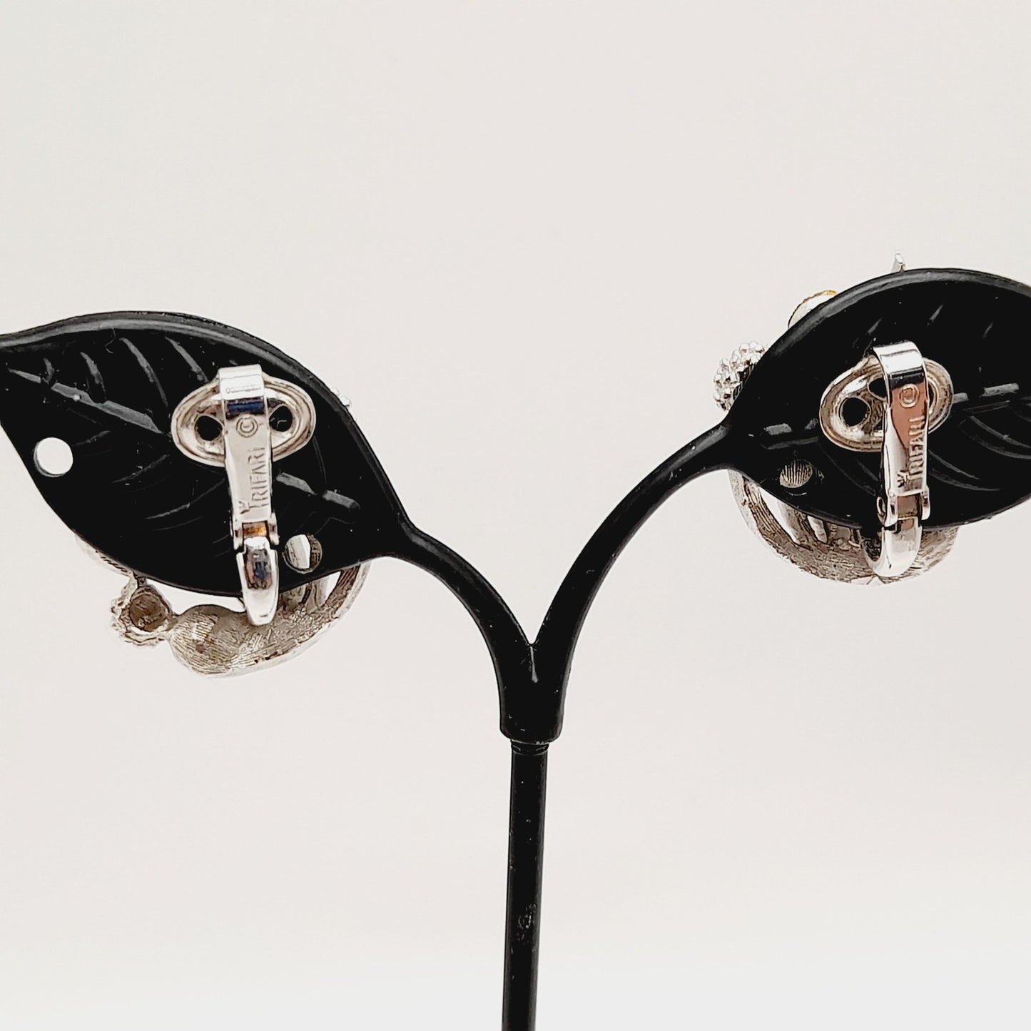 Vintage Crown Trifari Rhinestone Clip Earrings – Rhodium Plated Mid Century Jewelry