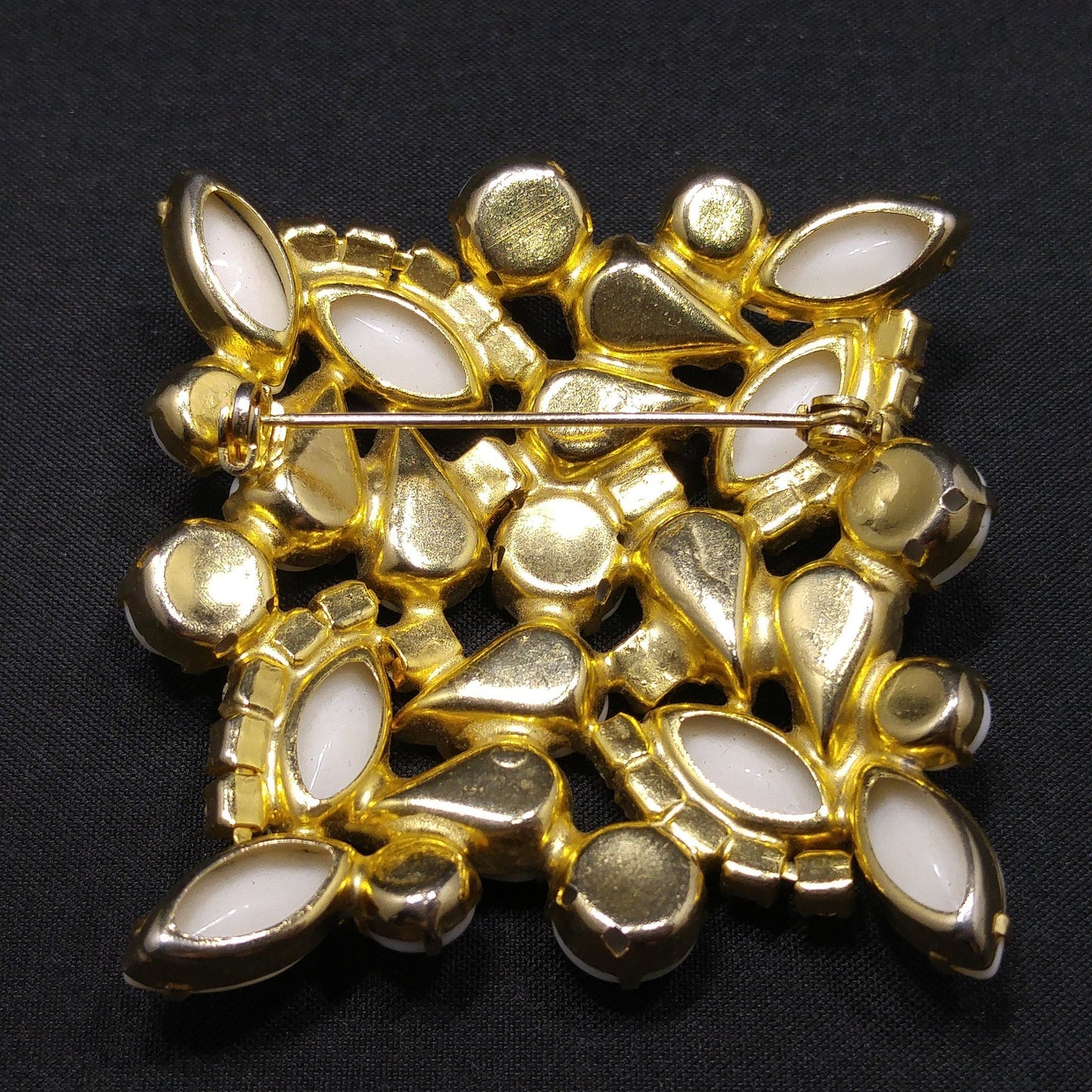 White Milk Glass AB Rhinestones Brooch, Aurora Borealis, Gold Plated, 1960s Vintage Jewelry