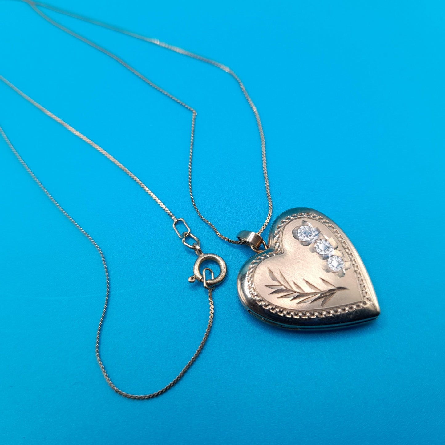 Vintage 14K Gold Filled Locket Chain Necklace, Photo Locket, 1950s Jewelry