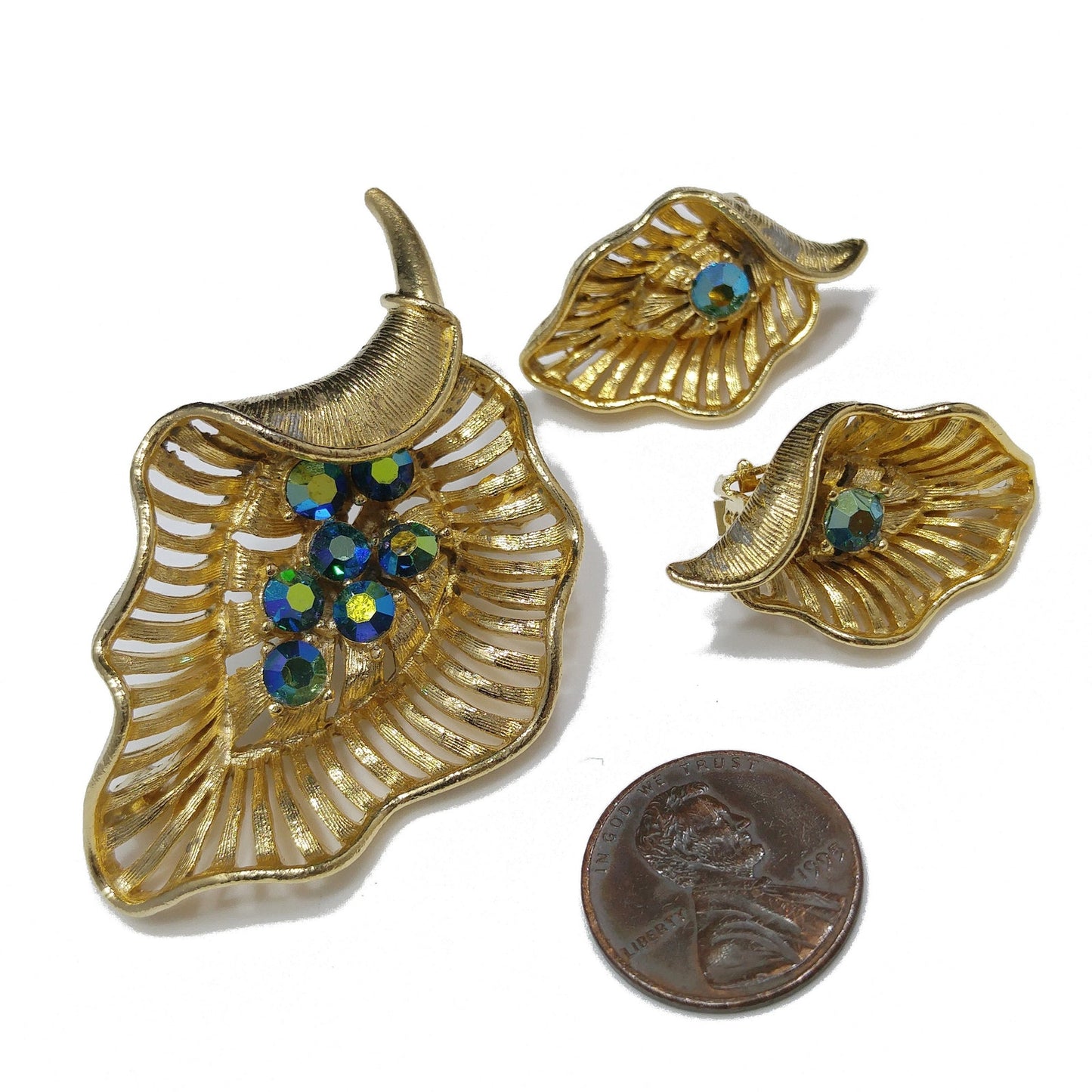 Lisner Blue Aurora Borealis Leaf Brooch & Earrings, Gold Plated, 1960s Vintage Jewelry