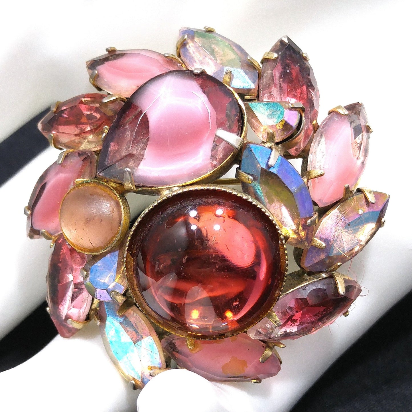 Mid-Century Pink Art Glass Domed Brooch, Czech Glass, Gold Plated, 1950s Vintage Jewelry