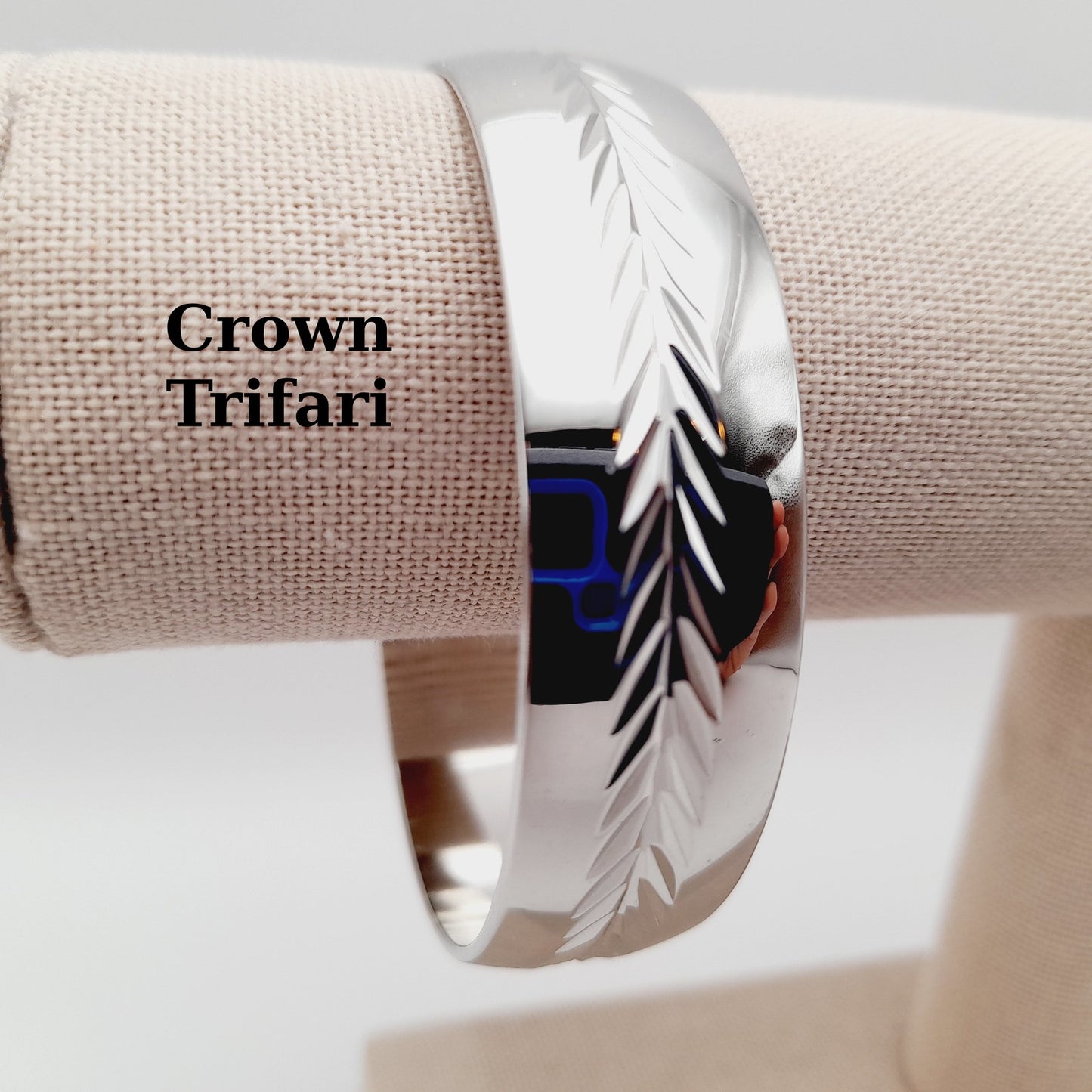 Vintage Crown Trifari Rhodium Plated Wide 7 3/4 Inch Length Bangle