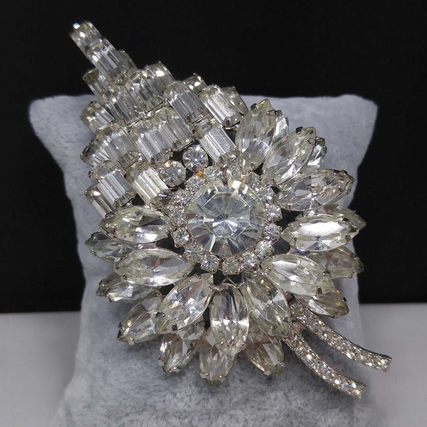 Juliana Heirloom Large Clear Rhinestone Brooch, D & E Jewelry, Rhodium Plated, Wedding