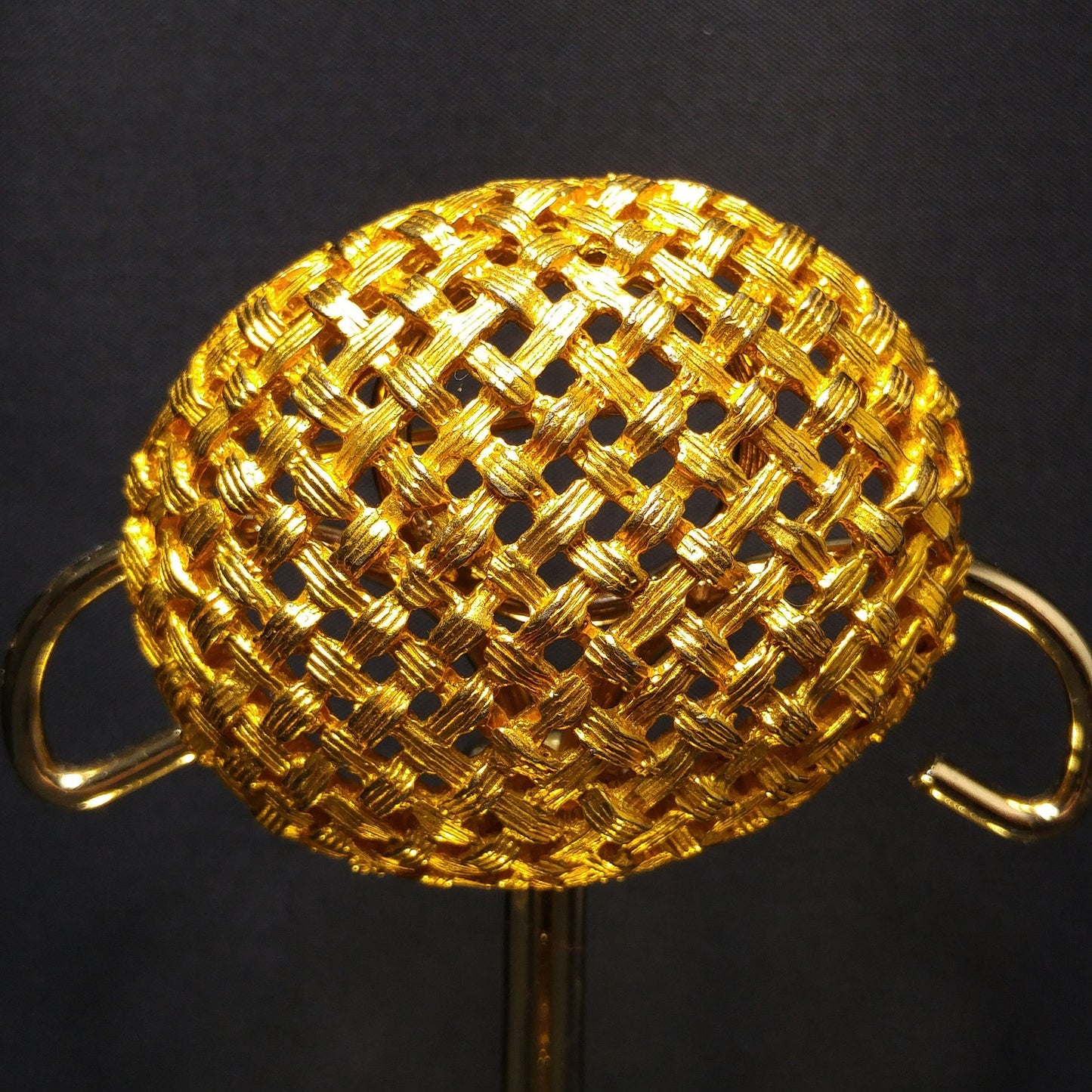 Hattie Carnegie Basket Weave Brooch, Designer Signed, 1950s Vintage Jewelry