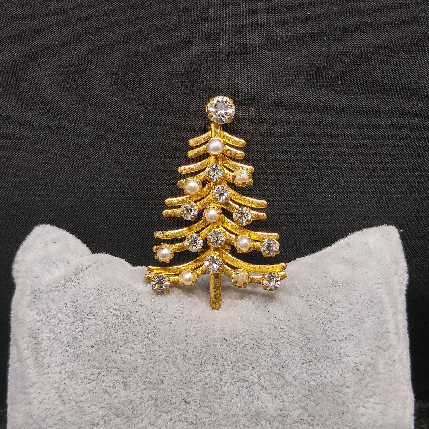 Austria Christmas Tree Brooch, Clear Rhinestones, Faux Pearls, 1960s Vintage Jewelry