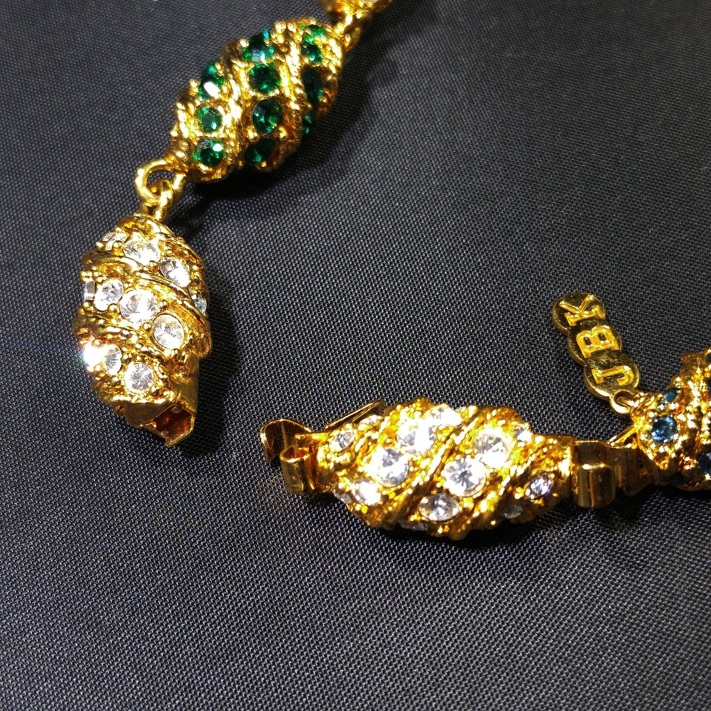 JBK Jackie Kennedy Royal Egg Bracelet Rhinestones Gold Plated Link 1960s Replica
