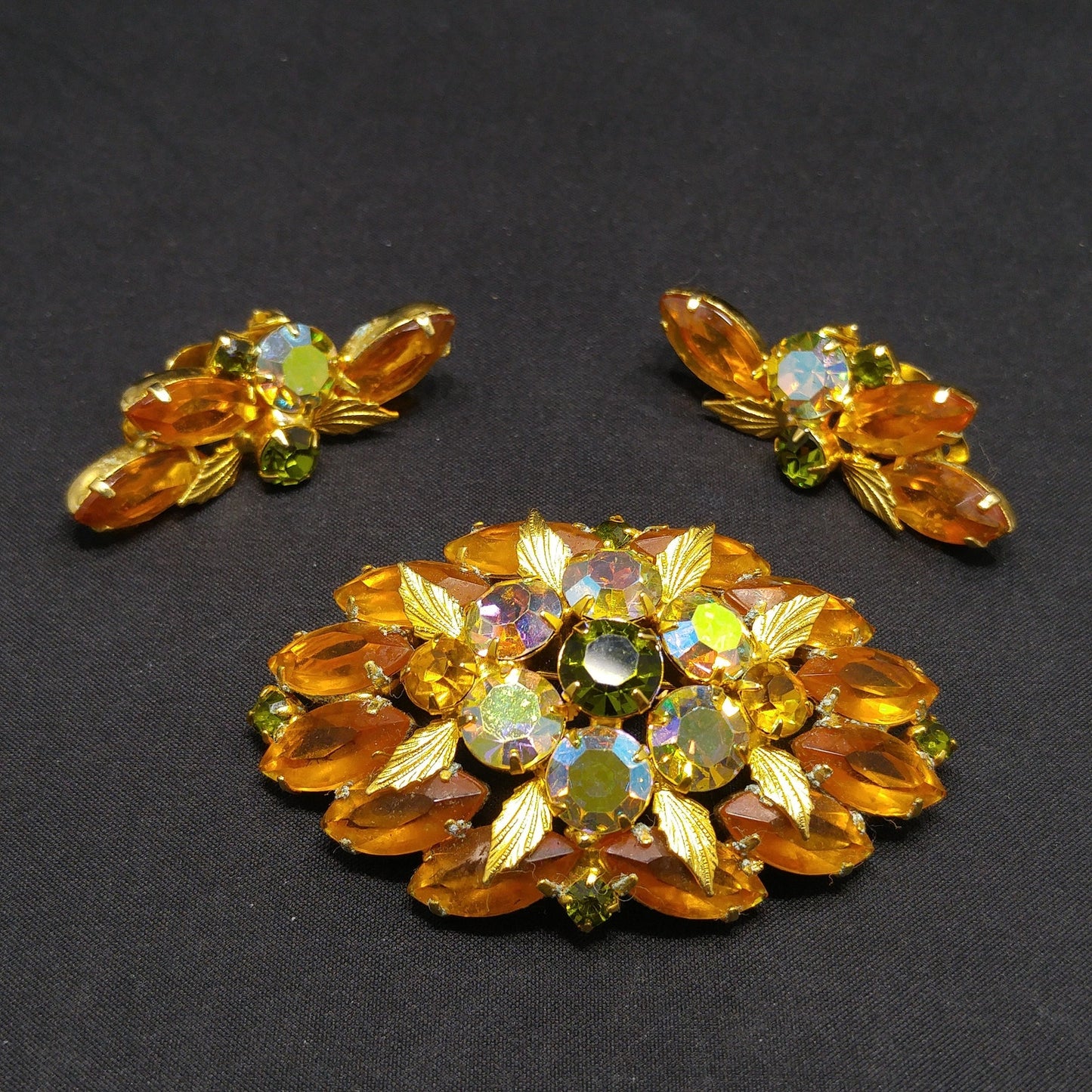 Light Topaz Green Rhinestone Brooch Earrings Set, Gold Plated, 1960s Vintage Jewelry