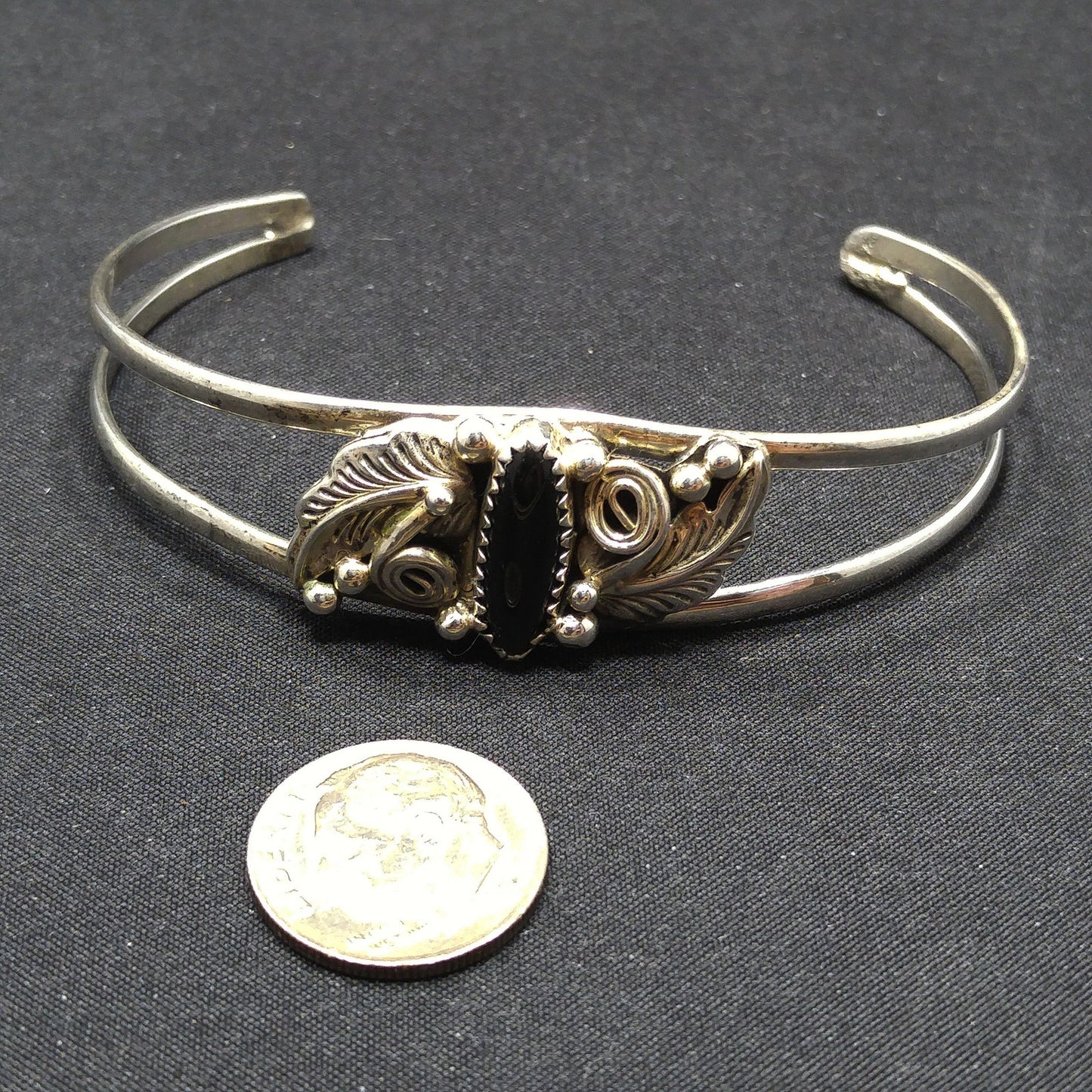 Richard Begay Navajo Artisan Sterling Silver Onyx Cuff Bracelet, 1980s Vintage Jewelry