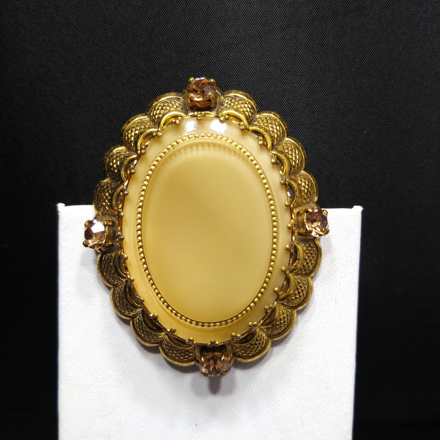 West Germany Beige Art Glass Filigree Brooch, Scalloped Edges, Champagne Rhinestones, 1950s Vintage Jewelry