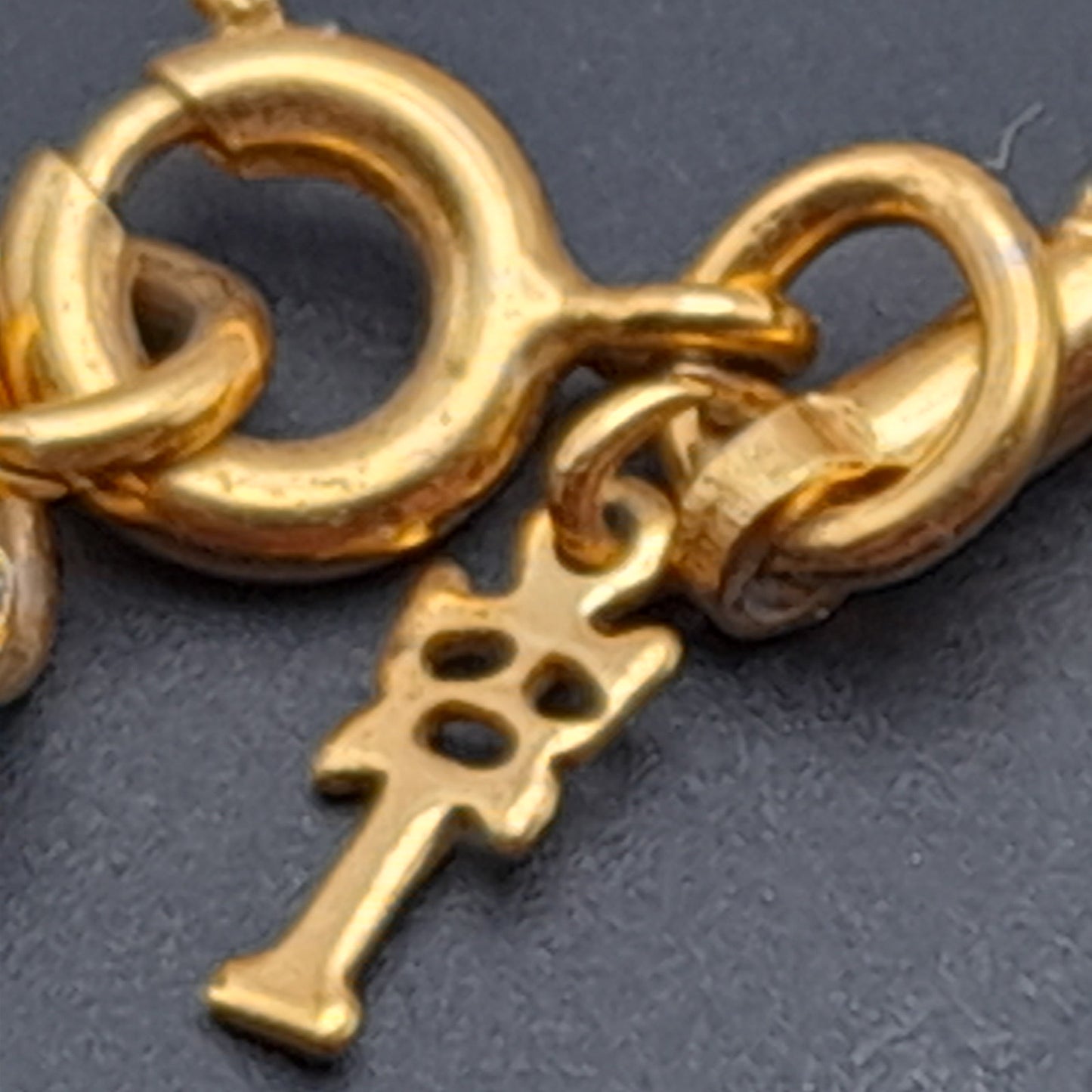 Vintage Crown Trifari Cross Pendant Necklace – Large Gold Tone Mid-Century Statement Jewelry