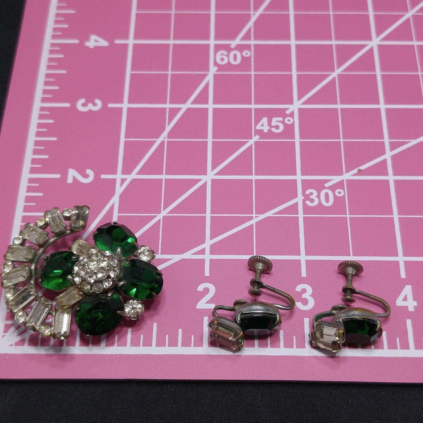 Vintage Green Clear Pendant Brooch Screw-back Earrings, 1940s Vintage Jewelry