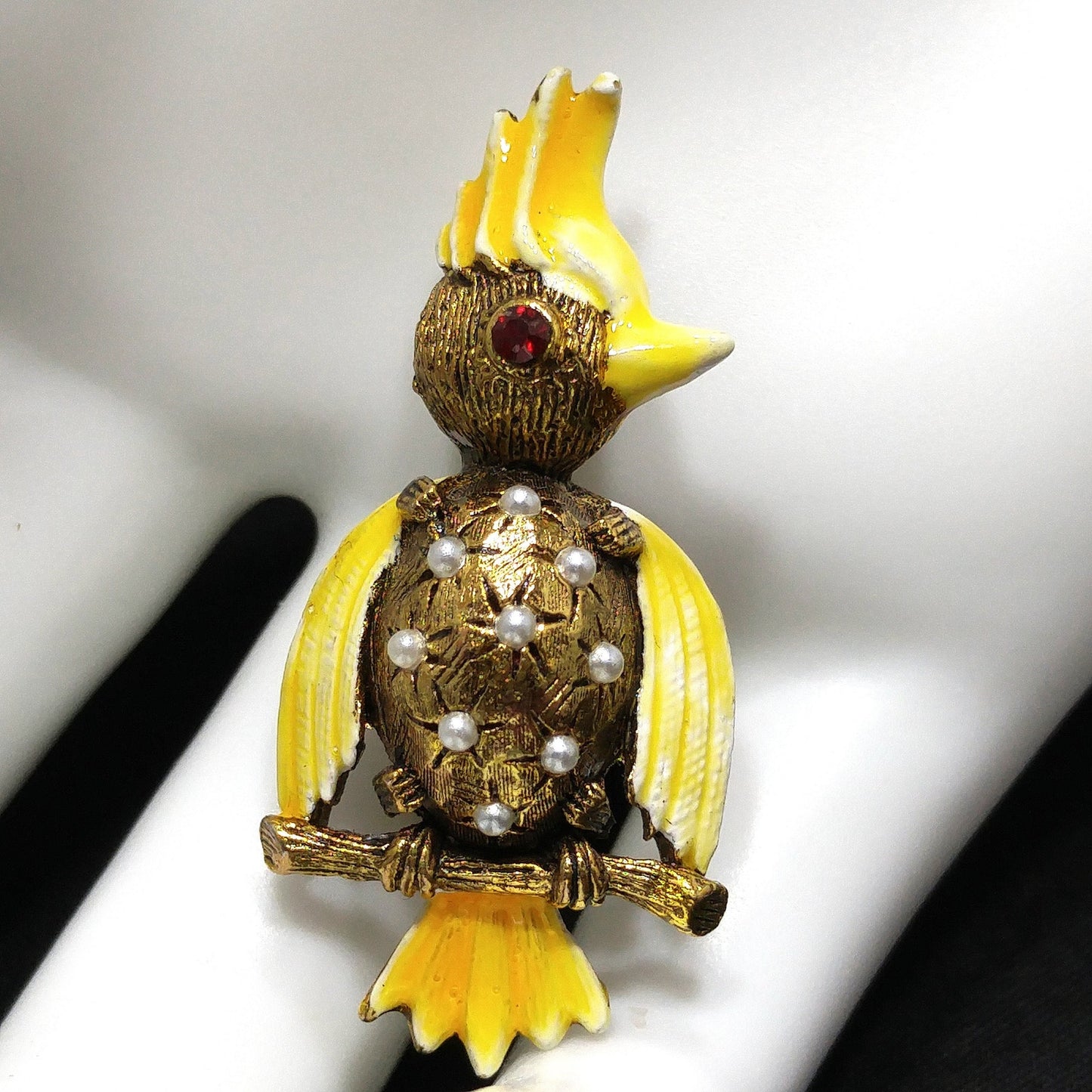 Vintage Weiss Yellow Enamel Bird Brooch, Faux Pearls, 1940s