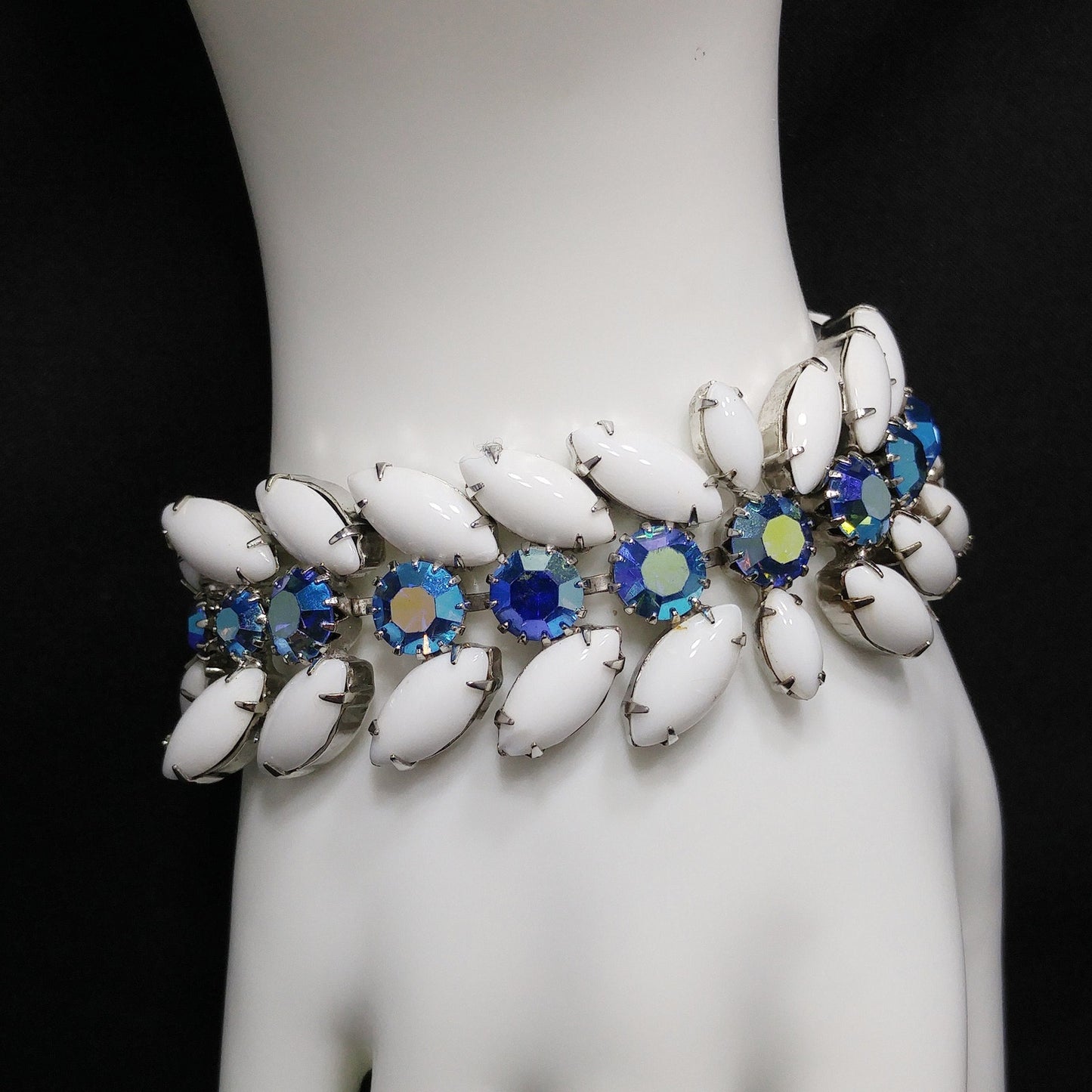 Vintage Weiss Blue AB Rhinestone Bracelet, White Milk Glass Cabochons, Rhodium Plated