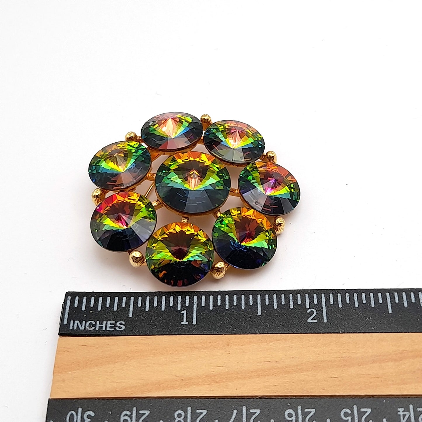 Vintage Weiss Green Watermelon Rivoli Rhinestone Brooch