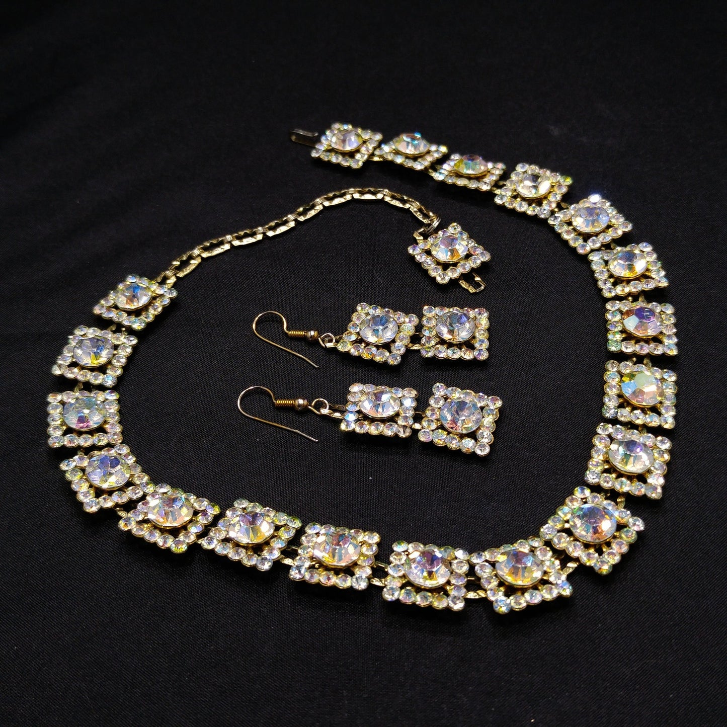Vintage 1960s Aurora Borealis Rhinestone Necklace & Earrings Set – Square Links