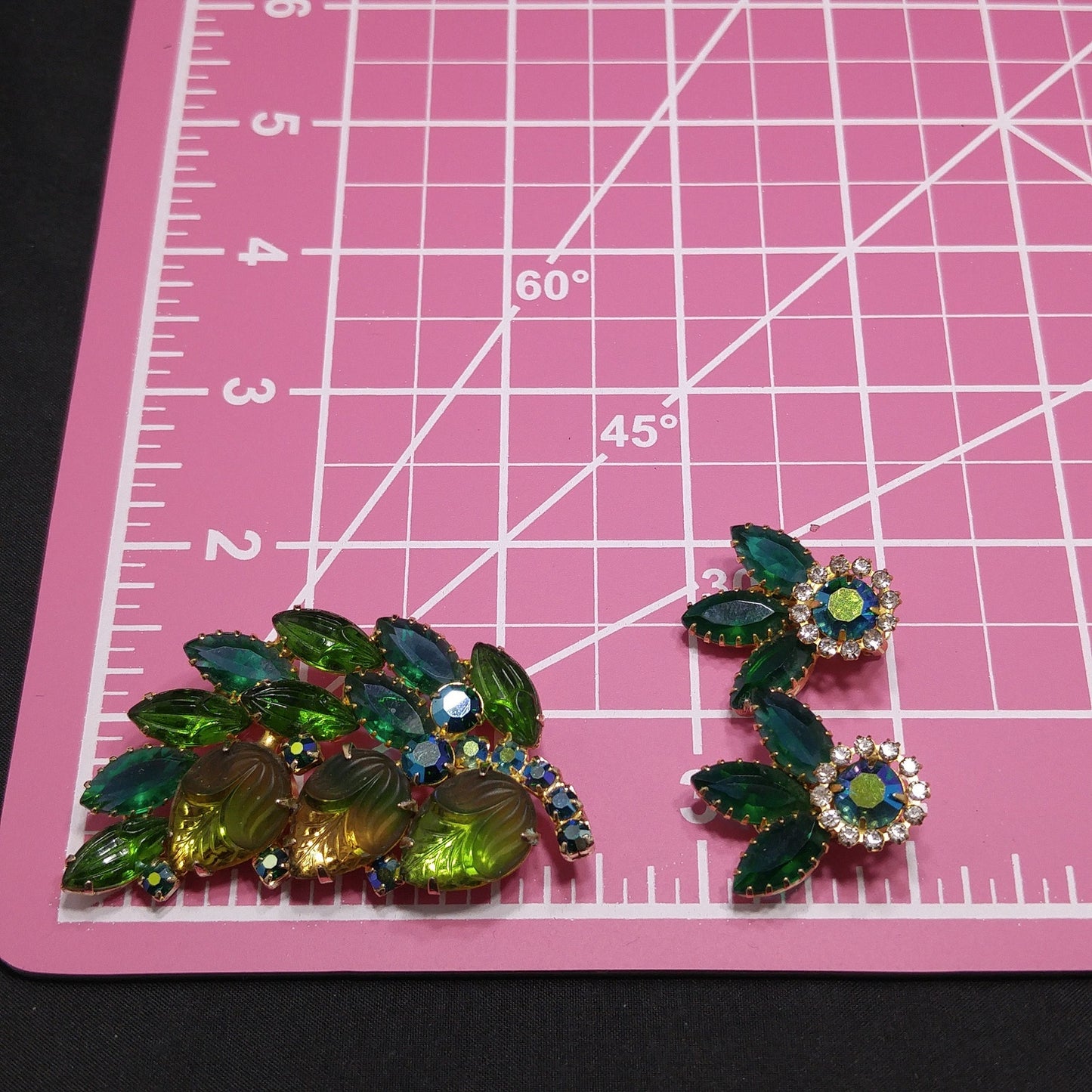 Green Aurora Borealis Acorn Molded Leaf Brooch Earrings Set, Gold Plated, 1960s Vintage Jewelry