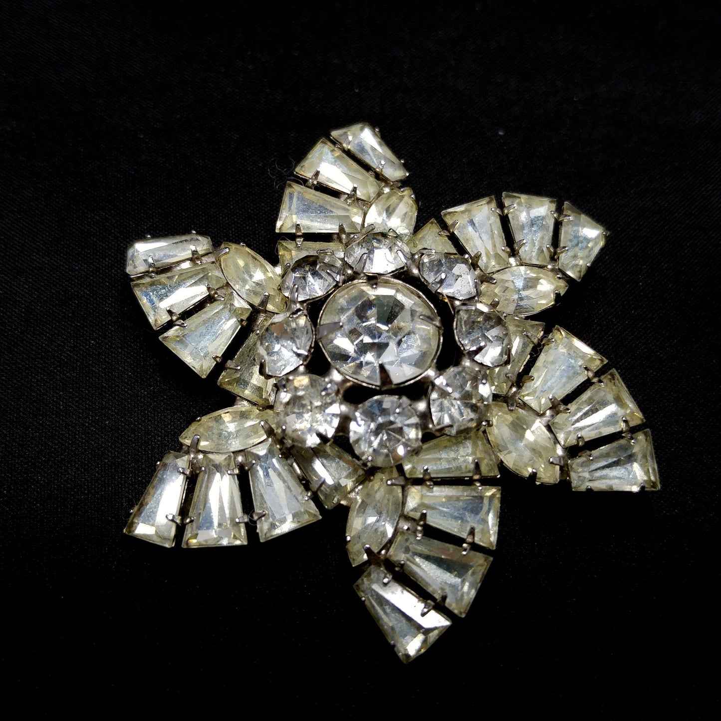 Mid Century Pinwheel Brooch, Clear Rhinestones, Rhodium Plated, 1950s Vintage Jewelry