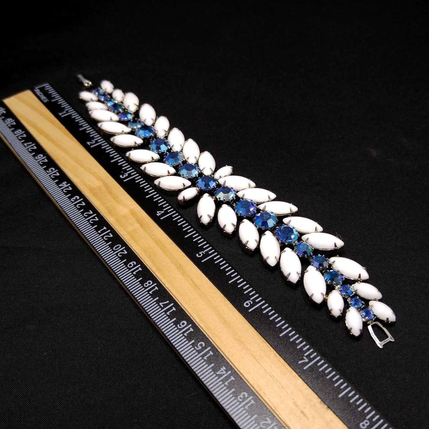 Vintage Weiss Blue AB Rhinestone Bracelet, White Milk Glass Cabochons, Rhodium Plated