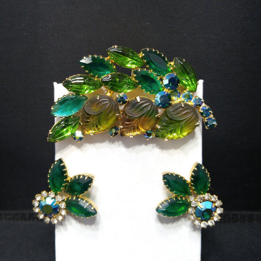 Green Aurora Borealis Acorn Molded Leaf Brooch Earrings Set, Gold Plated, 1960s Vintage Jewelry
