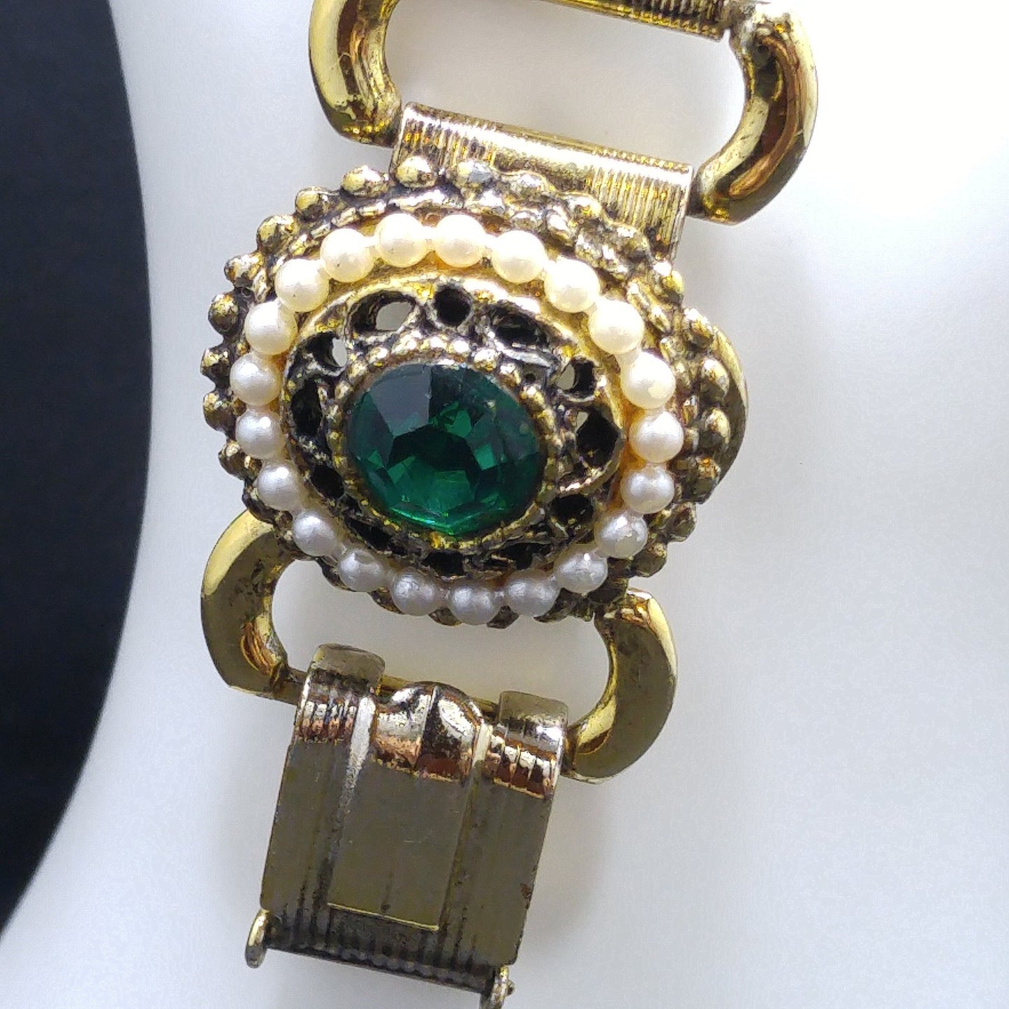 Emerald Green Rhinestones Book Chain Bracelet, Faux Pearls, 1940s 1950s Vintage Jewelry