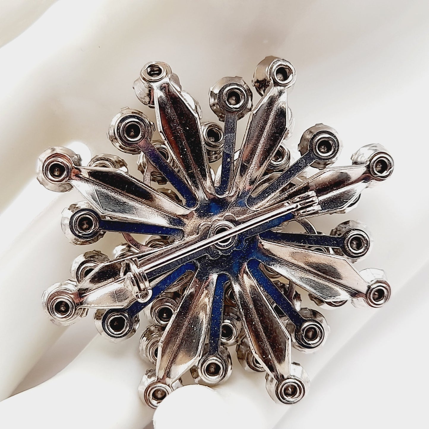 Vintage 1950s Clear Rhinestone Snowflake Wedding Brooch – Mid-Century Bridal Pin