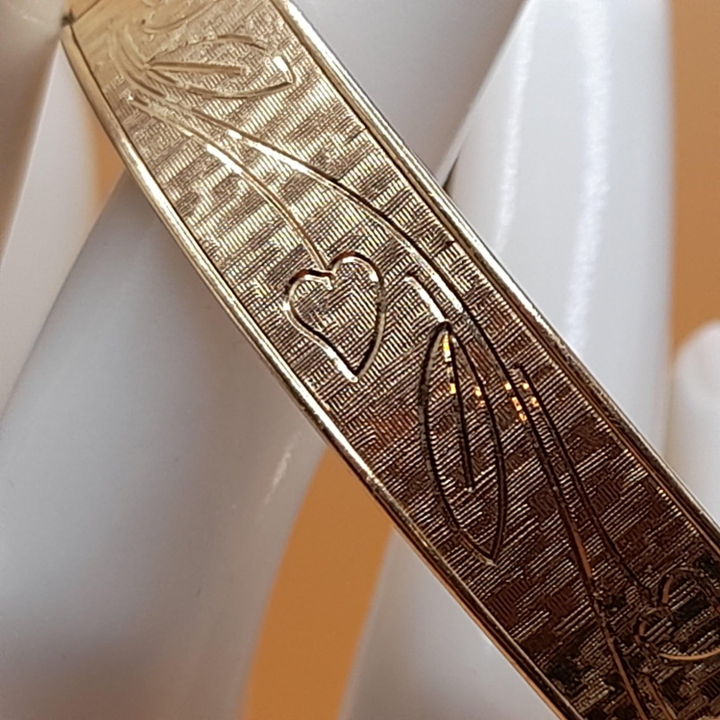 Krementz Floral Hinged Bangle Bracelet, Rolled Gold Overlay, Safety Chain, 1950s Vintage Jewelry